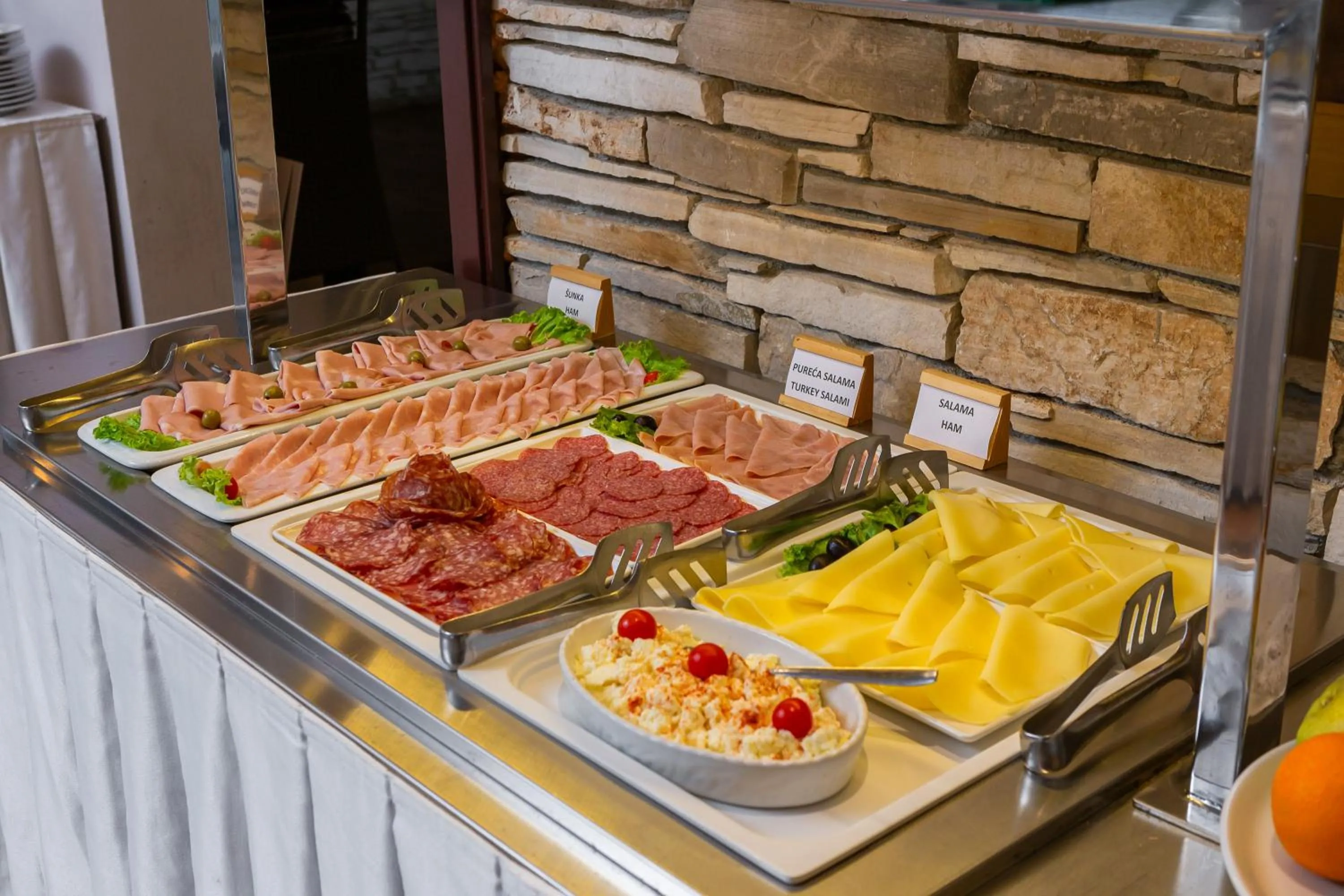 Food and drinks in Hotel Central Beach 9