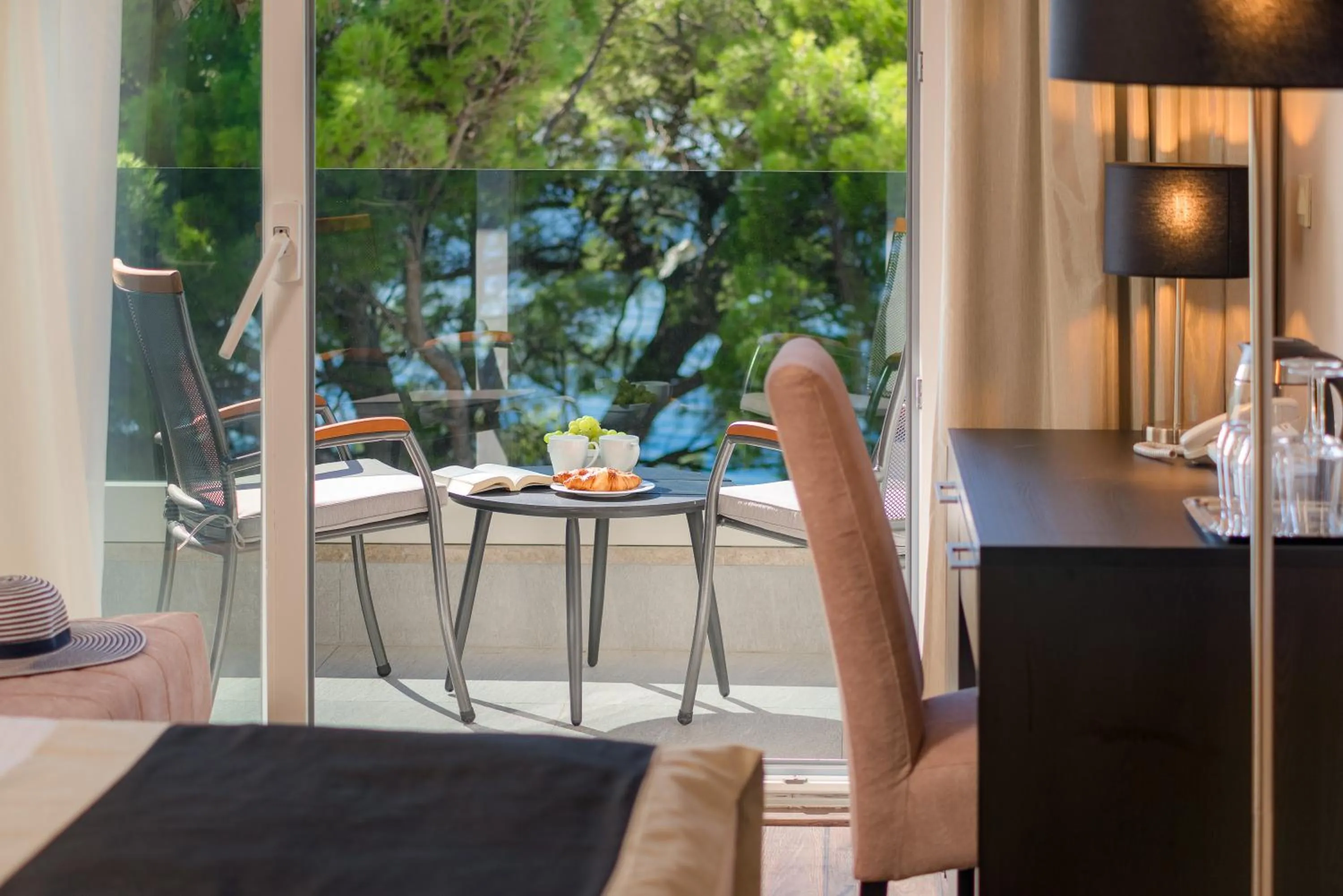 View (from property/room) in Hotel Central Beach 9