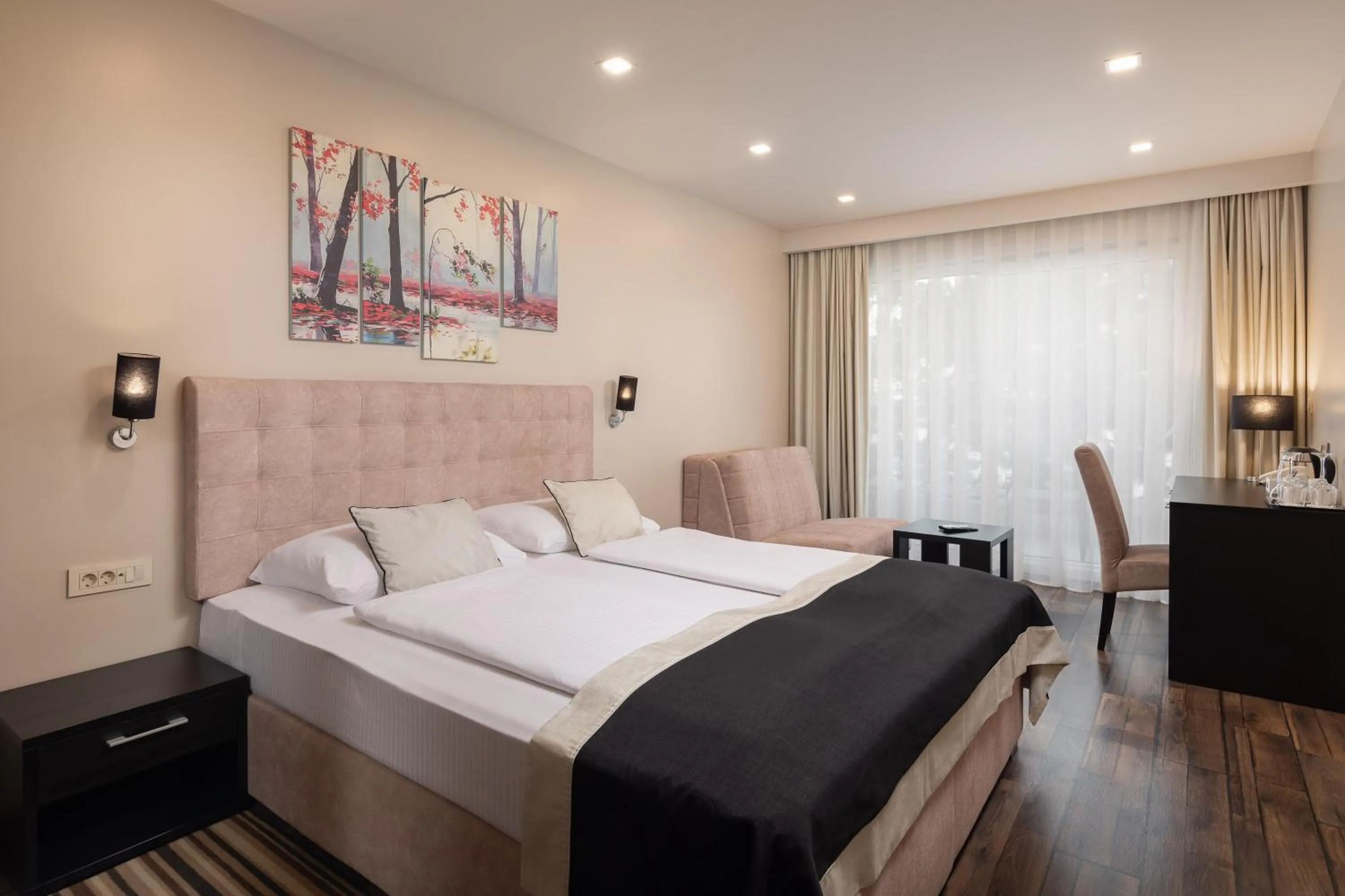 Bed in Hotel Central Beach 9