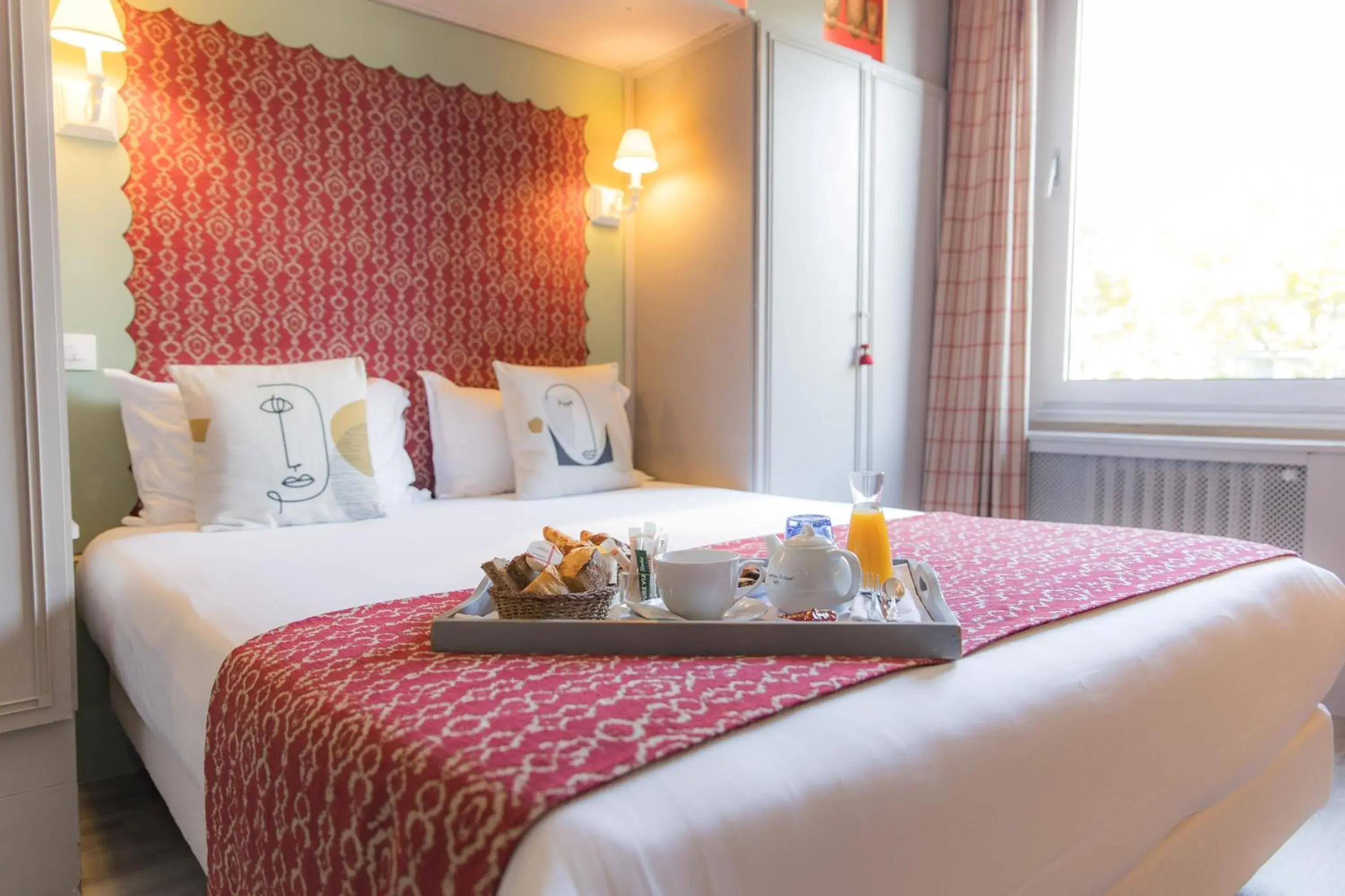 Classic Room in Hotel de Charme Le Sud Bretagne Classic Room in Hotel de Charme Le Sud Bretagne