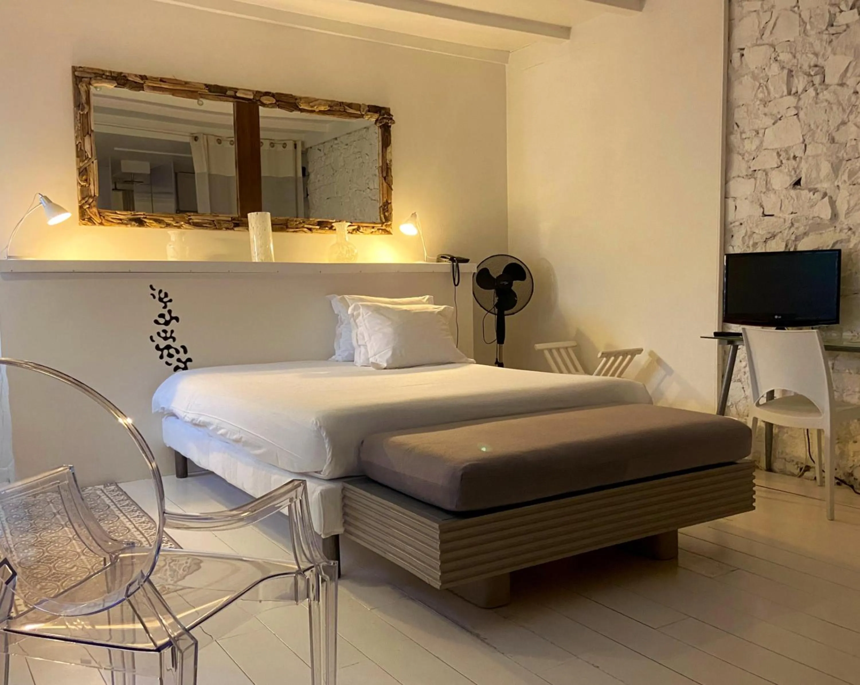 Bedroom, Bed in Hotel de Charme Le Sud Bretagne