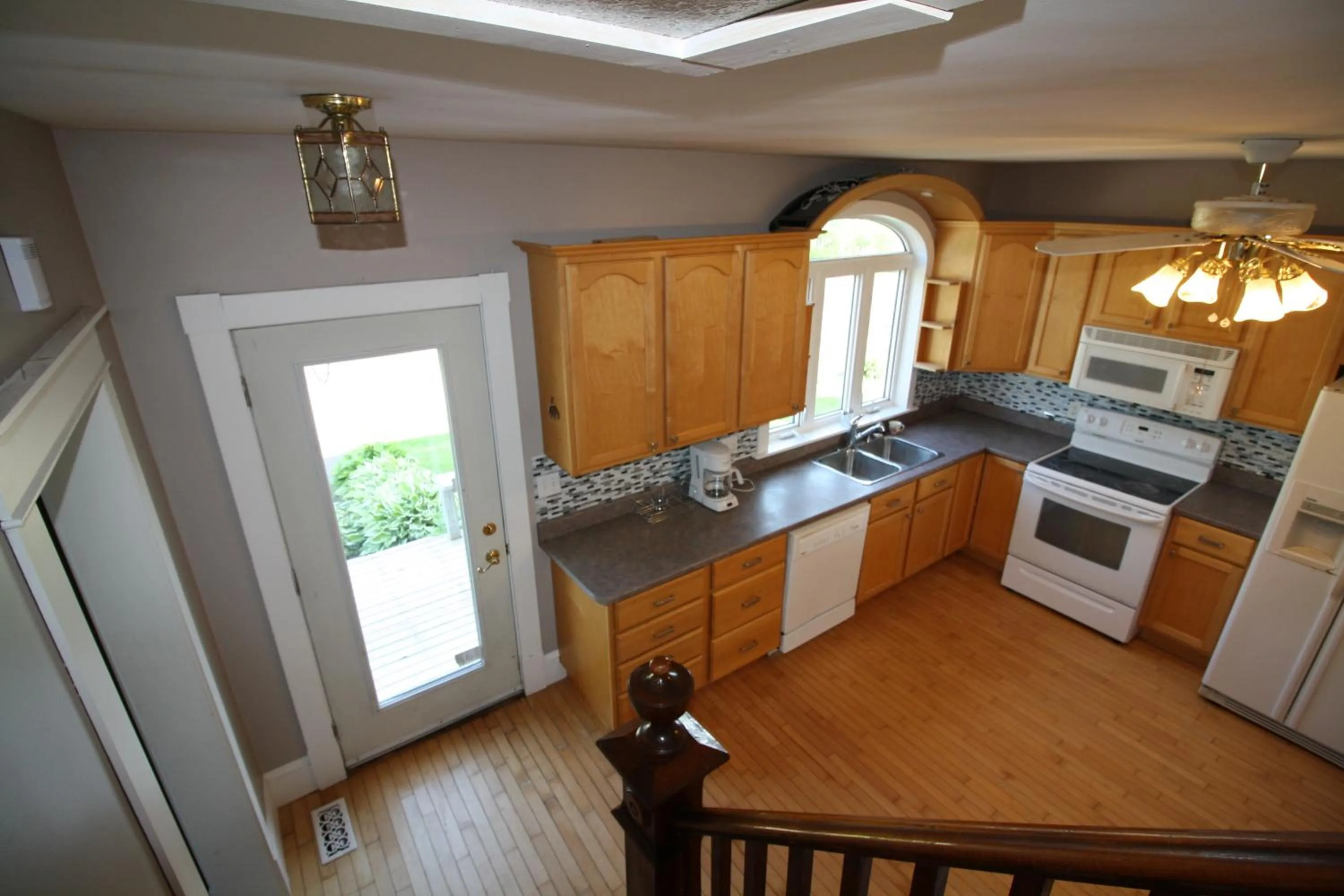 Kitchen or kitchenette in The Coastal Country House in New Brunswick