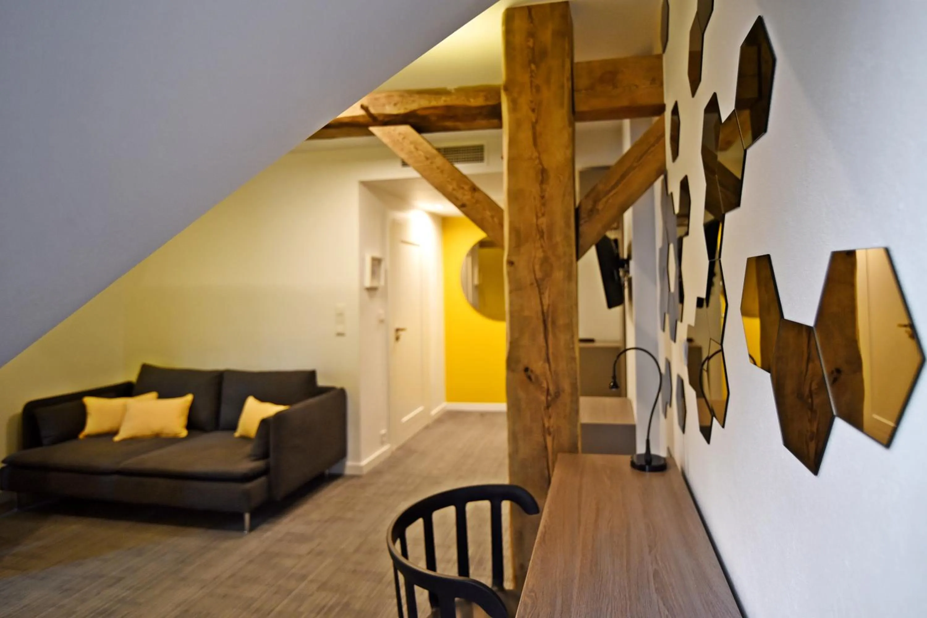 Seating area in Pałac Pakosław