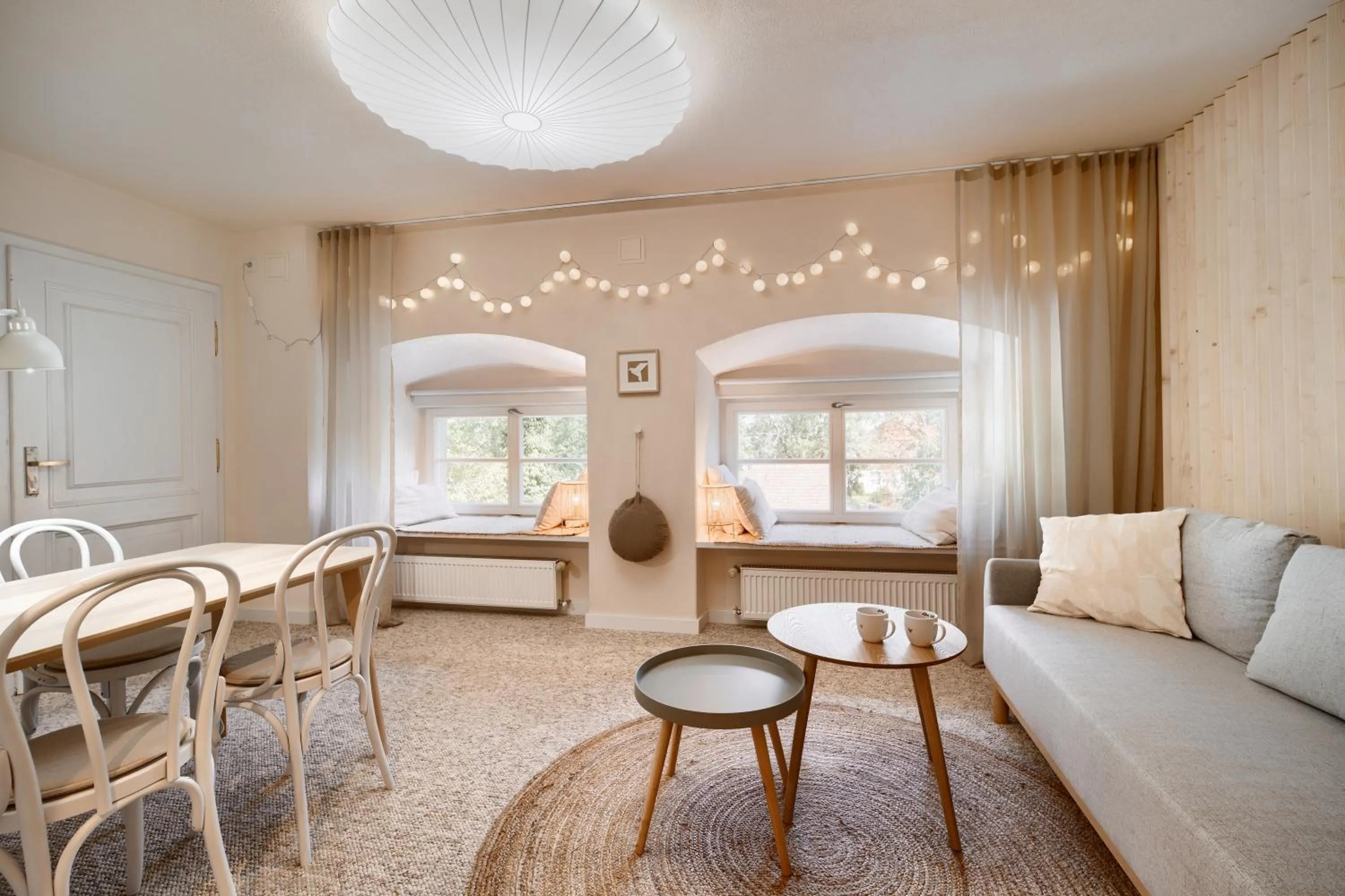 Seating area in Pałac Pakosław