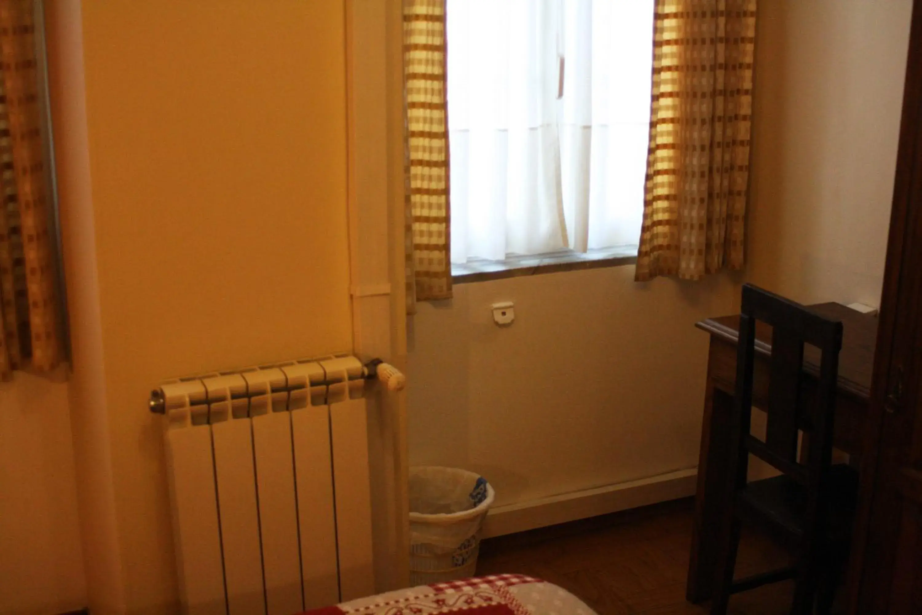 Double Room with Private Bathroom - single occupancy in Duas Nações Guest House Double Room with Private Bathroom - single occupancy in Duas Nações Guest House