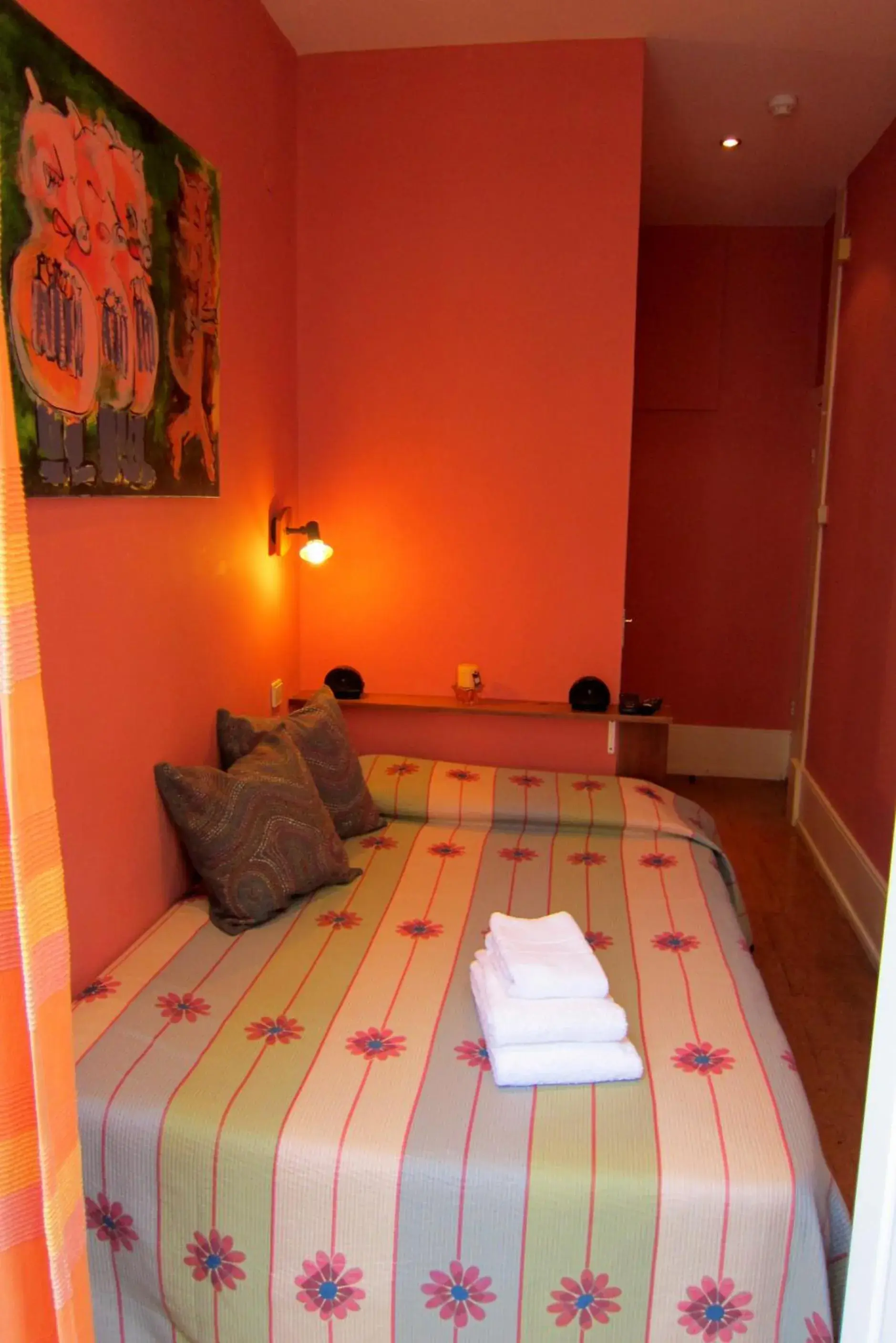 Double Room with Private Bathroom - single occupancy in Duas Nações Guest House Double Room with Private Bathroom - single occupancy in Duas Nações Guest House