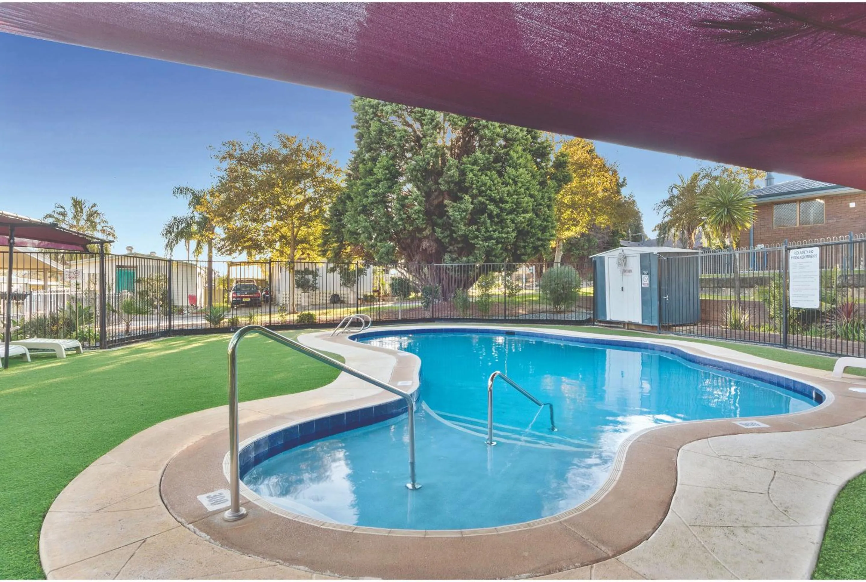 Swimming pool in Discovery Parks - Swan Valley