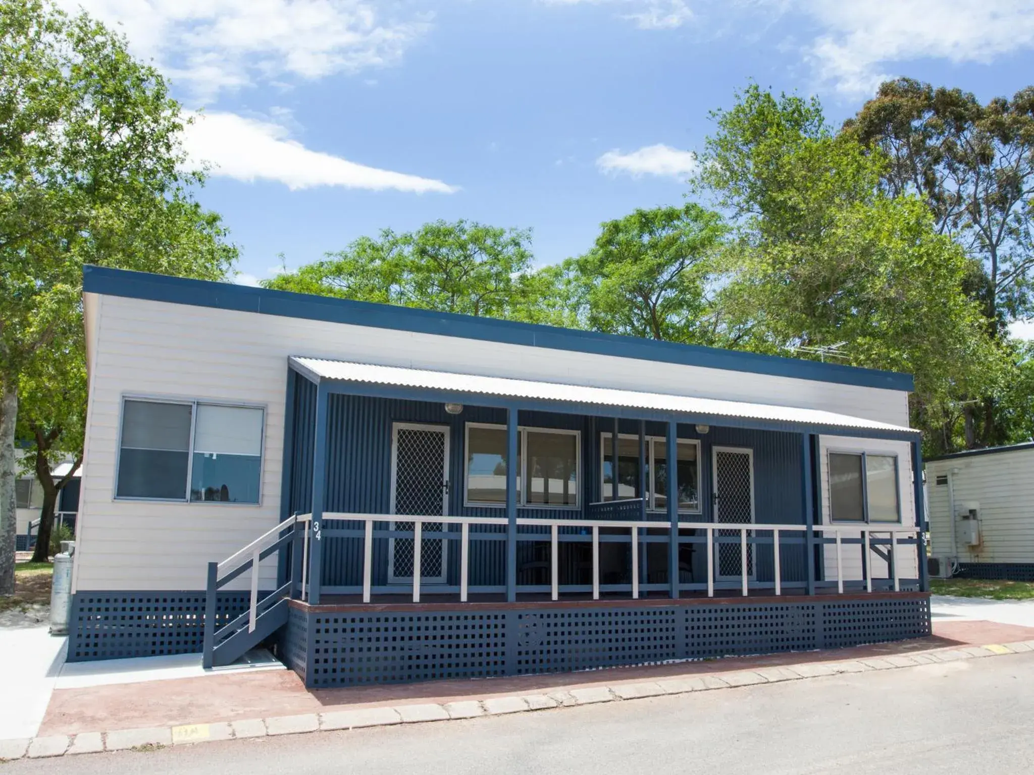 Property building in Discovery Parks - Swan Valley Property building in Discovery Parks - Swan Valley