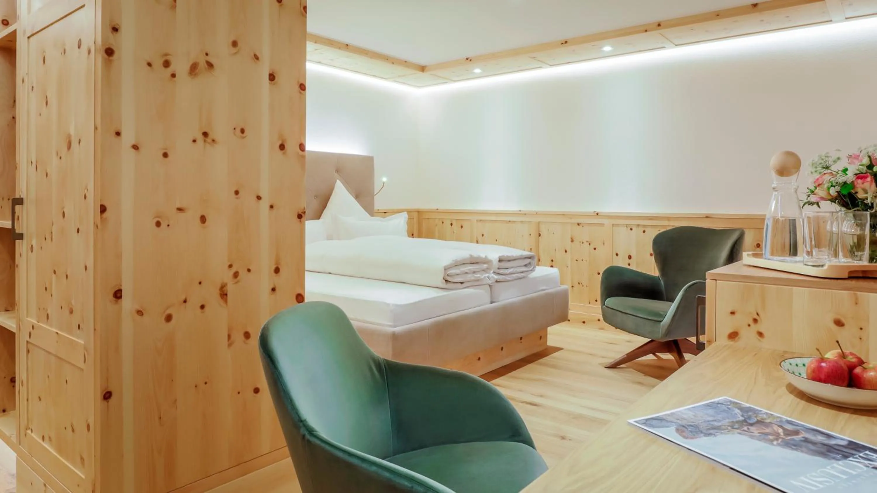 Photo of the whole room in Das Homann