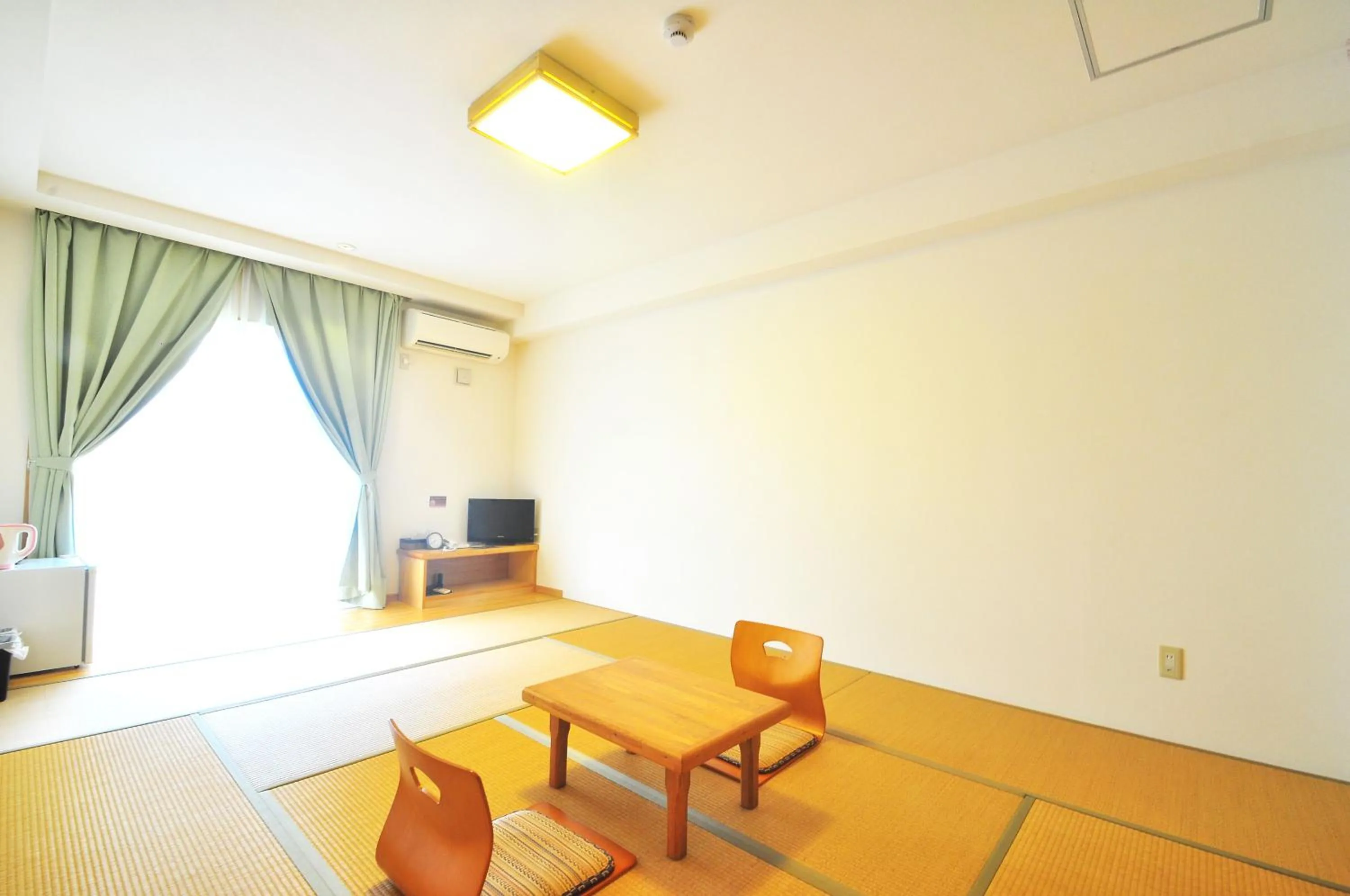 Photo of the whole room in Marine Lodge Marea Ishigaki