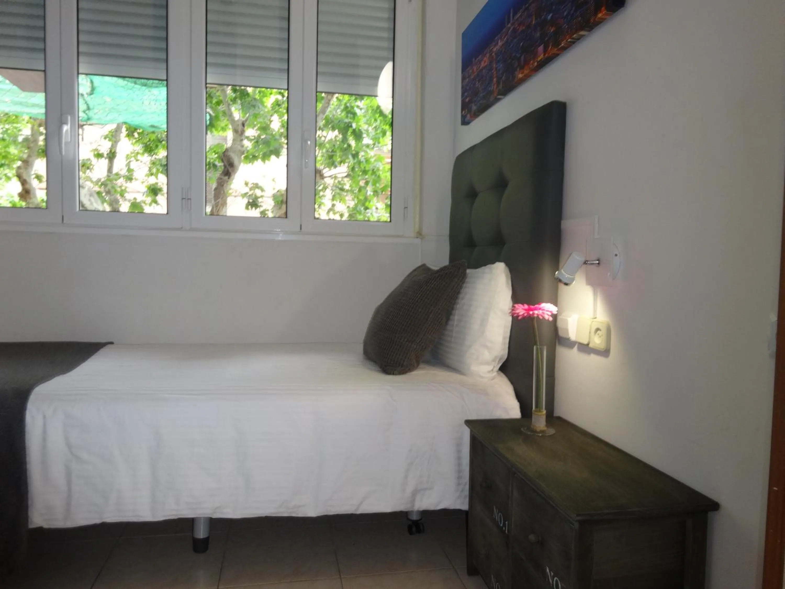 Photo of the whole room, Bed in Hostal Lleida