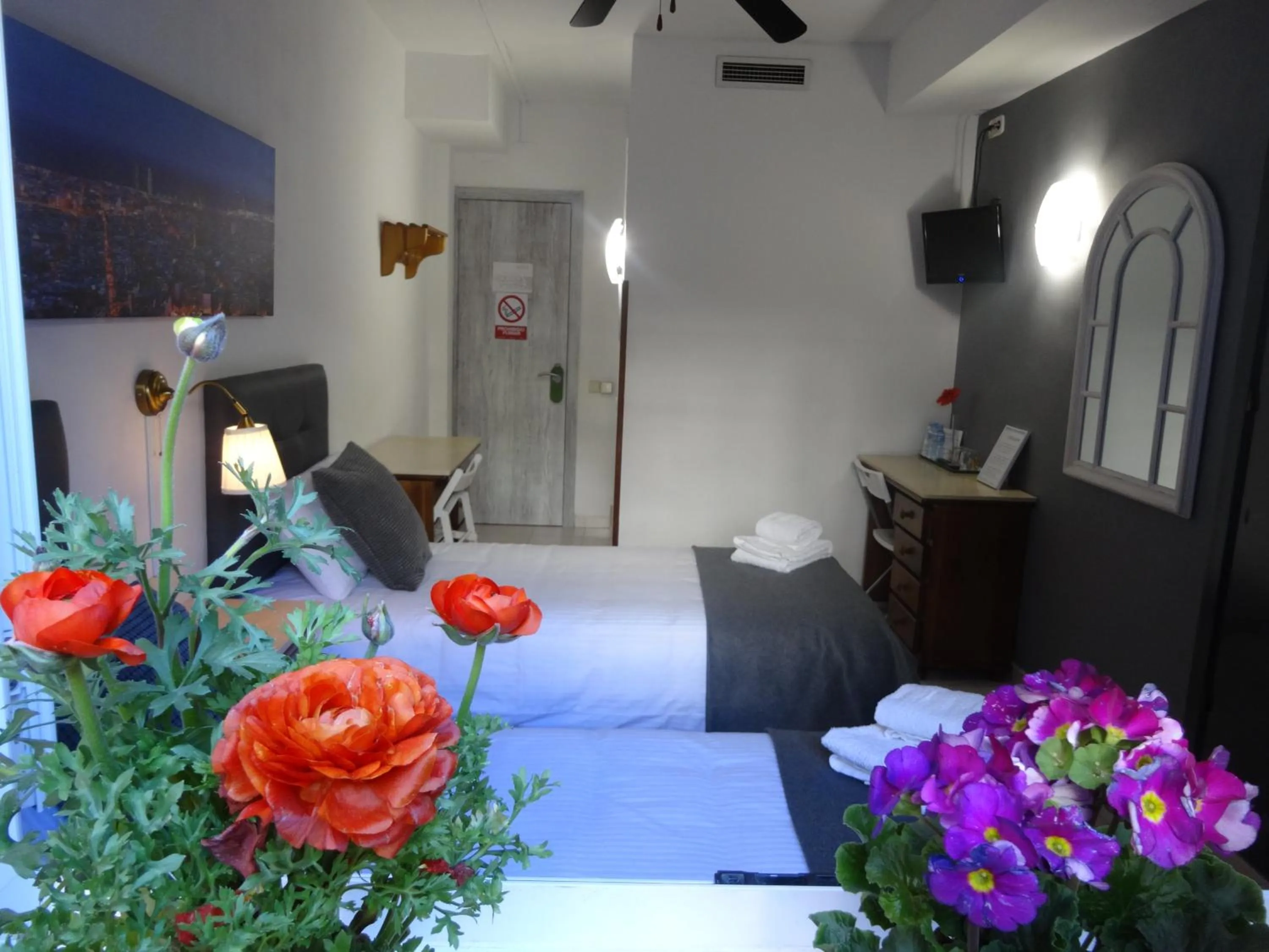 Decorative detail, Bed in Hostal Lleida