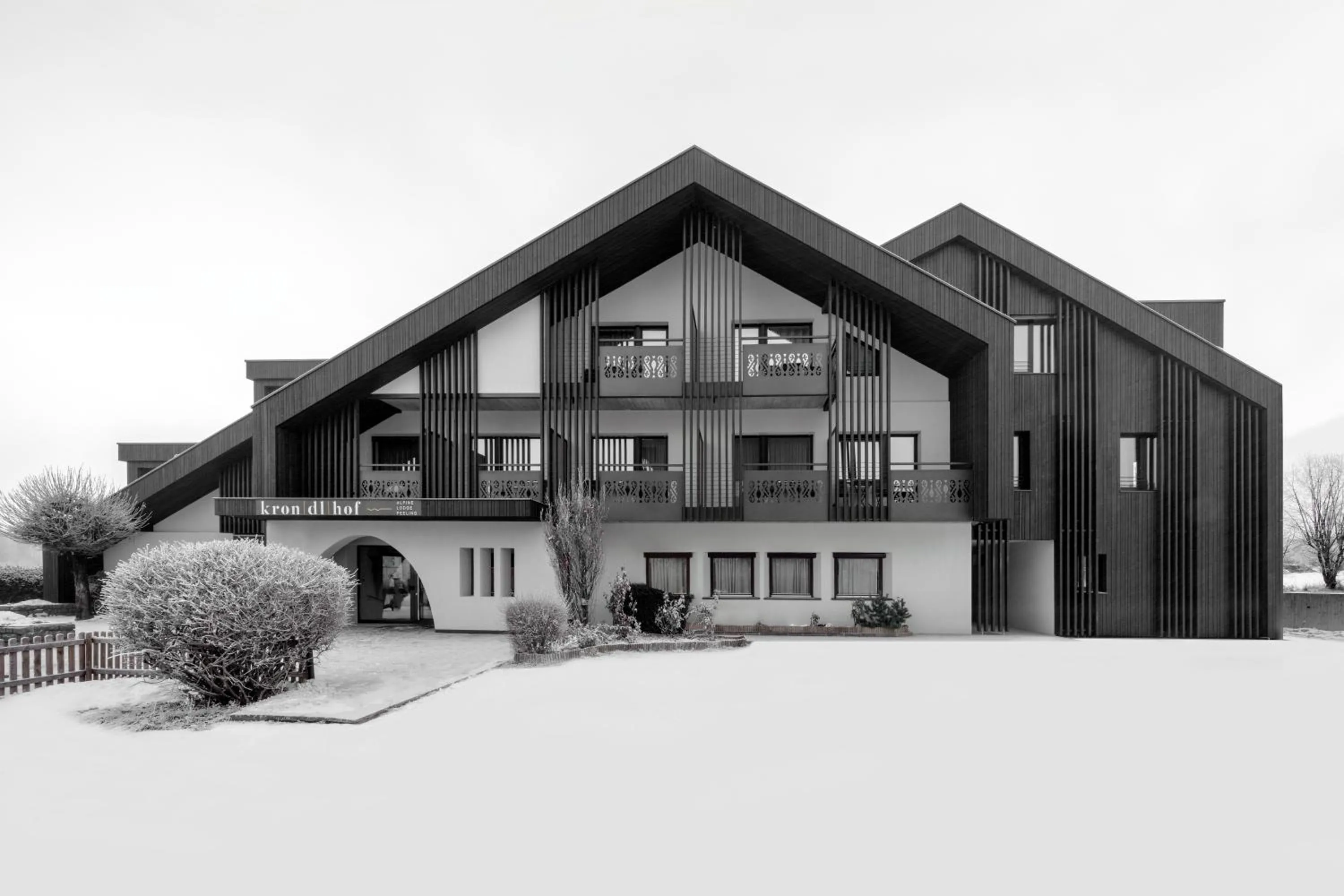 Facade/entrance in Hotel Krondlhof