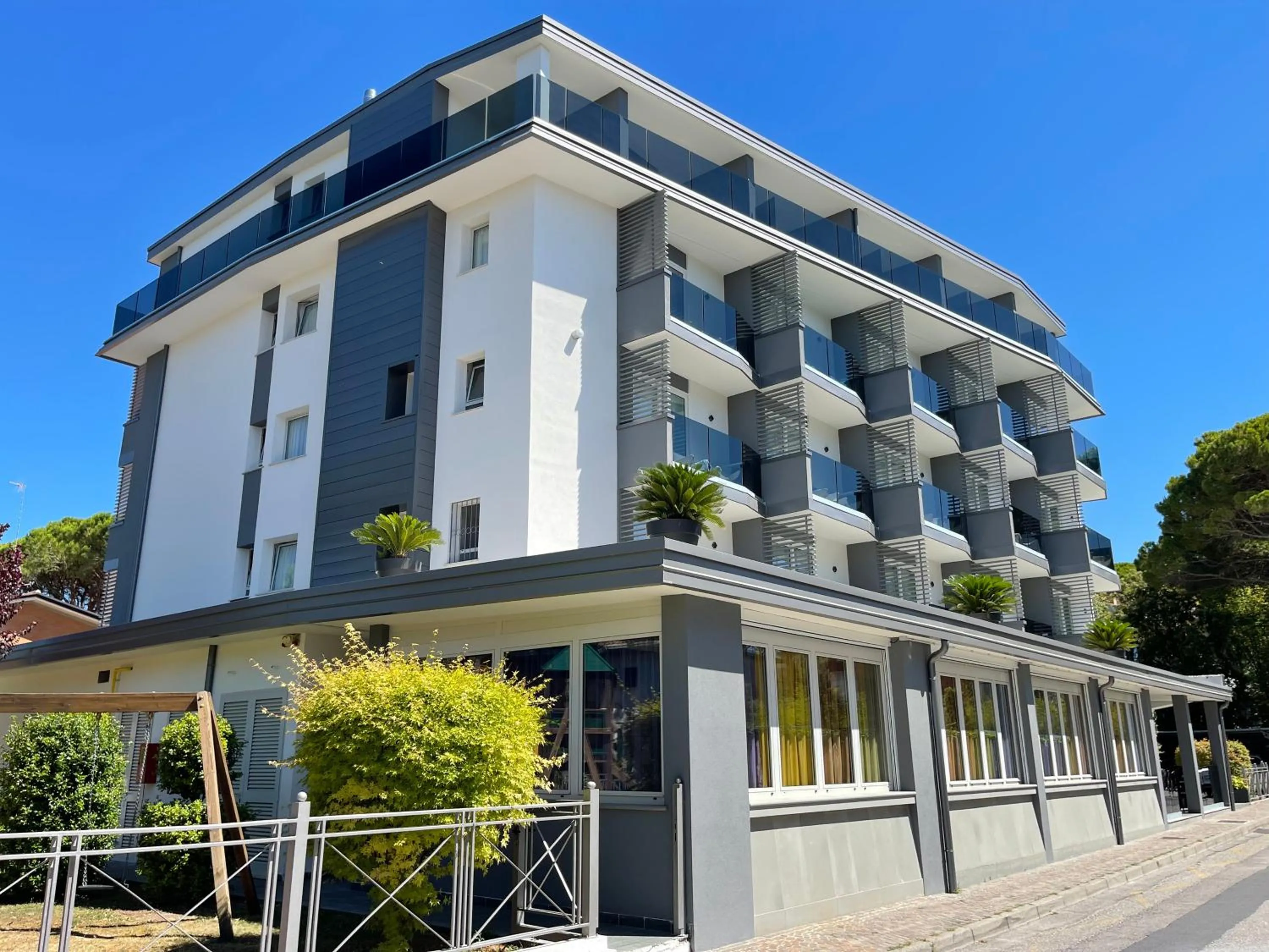 Hotel Lily
