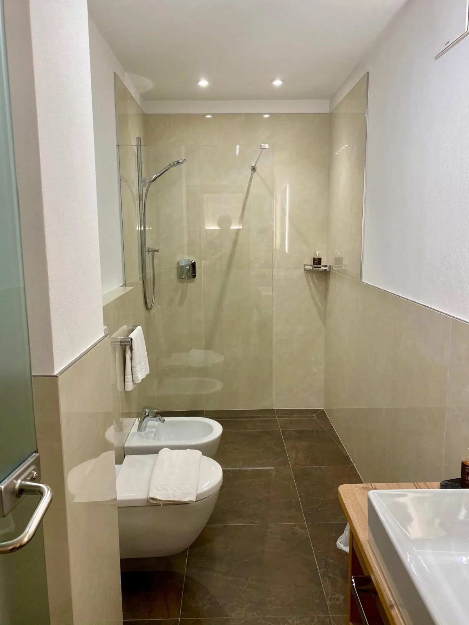 Bathroom in Garni Hotel and Apartments Wildbach