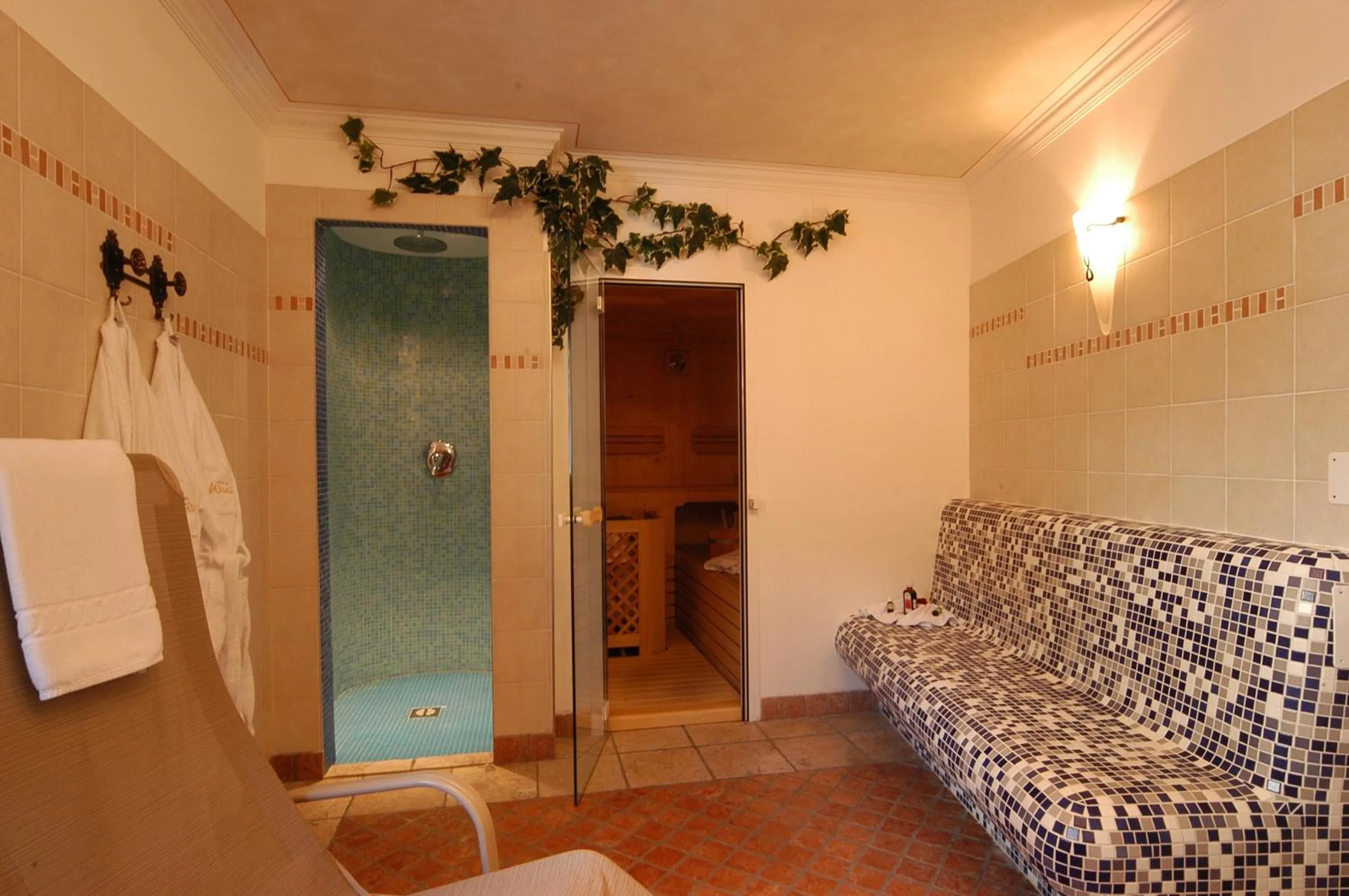 Spa and wellness centre/facilities in Garni Hotel and Apartments Wildbach