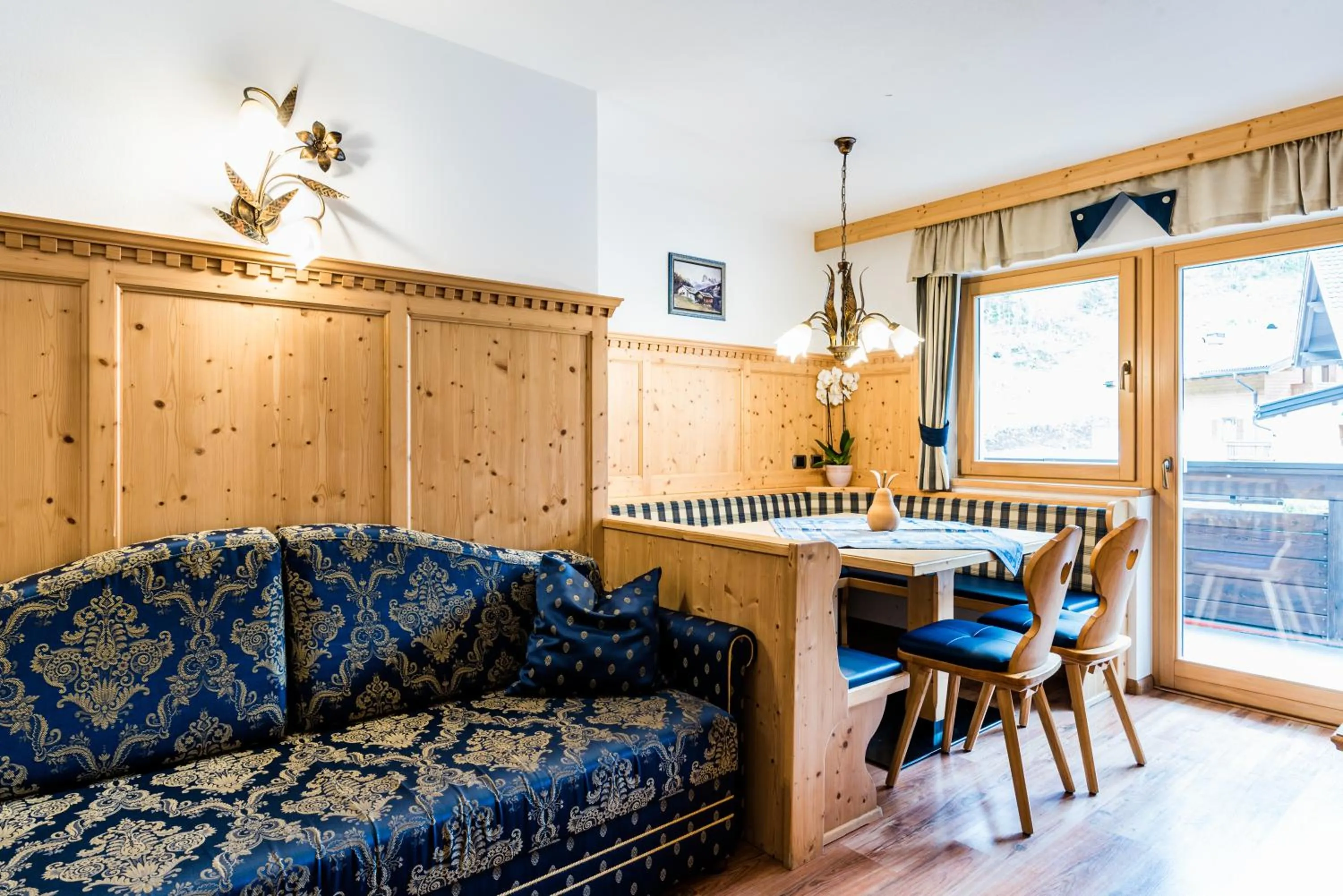 Living room in Garni Hotel and Apartments Wildbach