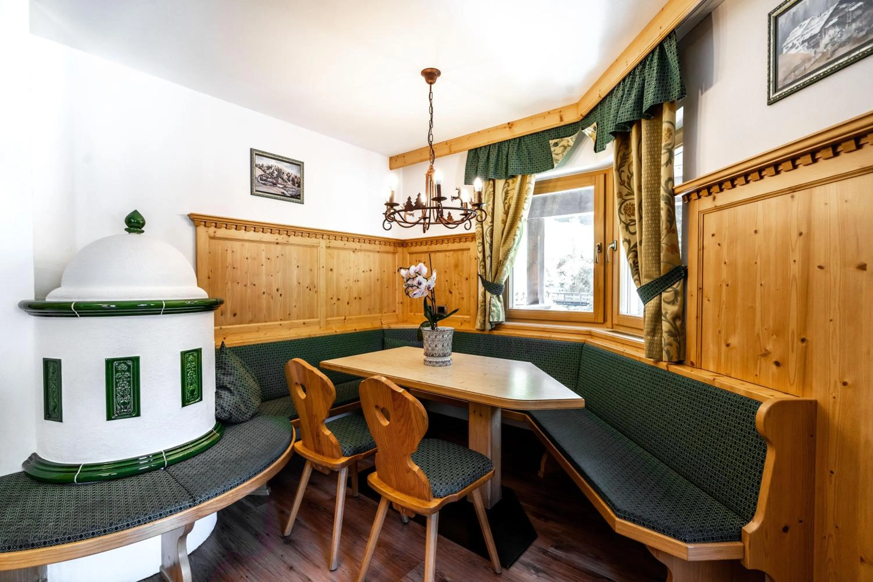 Living room in Garni Hotel and Apartments Wildbach