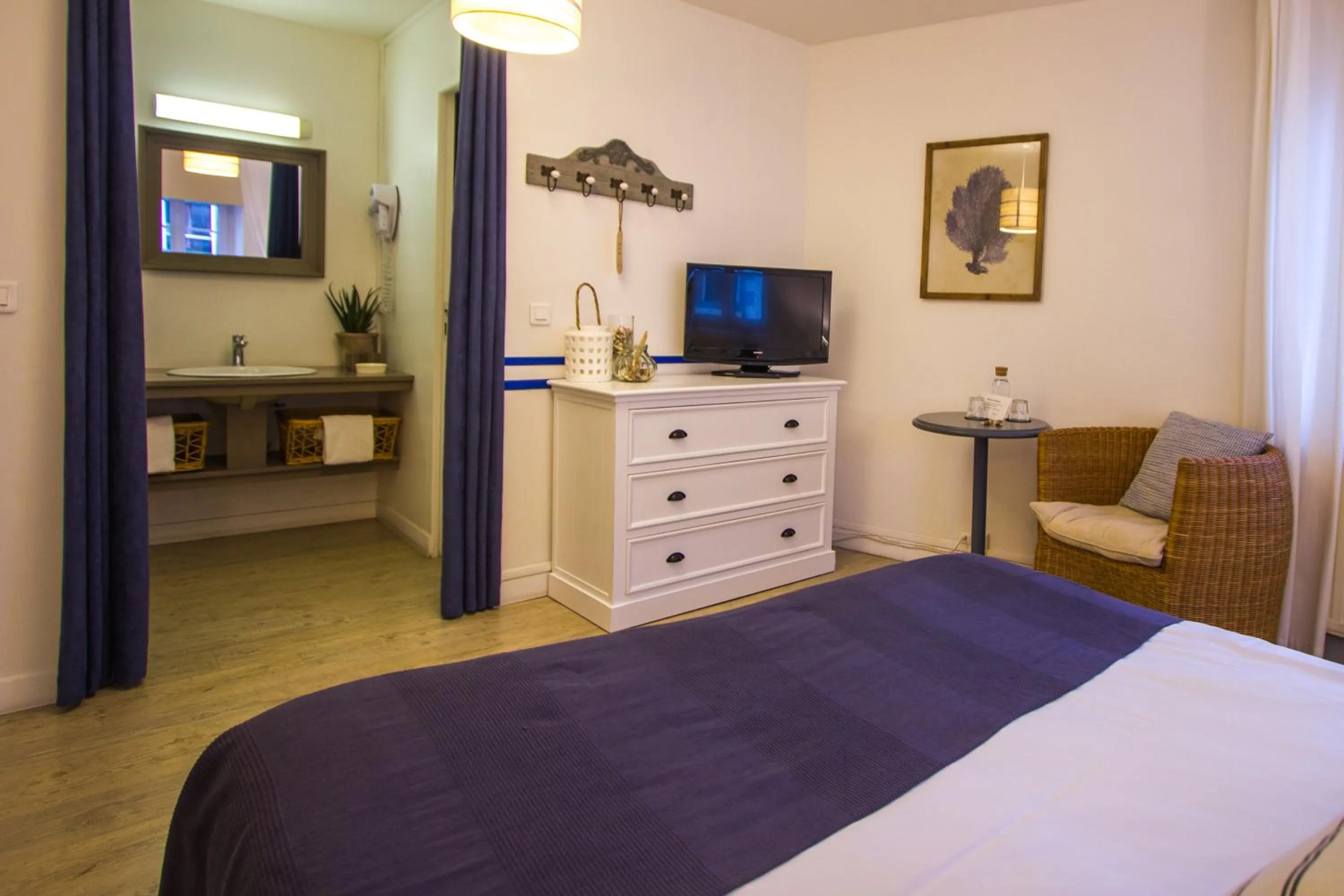 Photo of the whole room in Casa Cosy Le Pouliguen