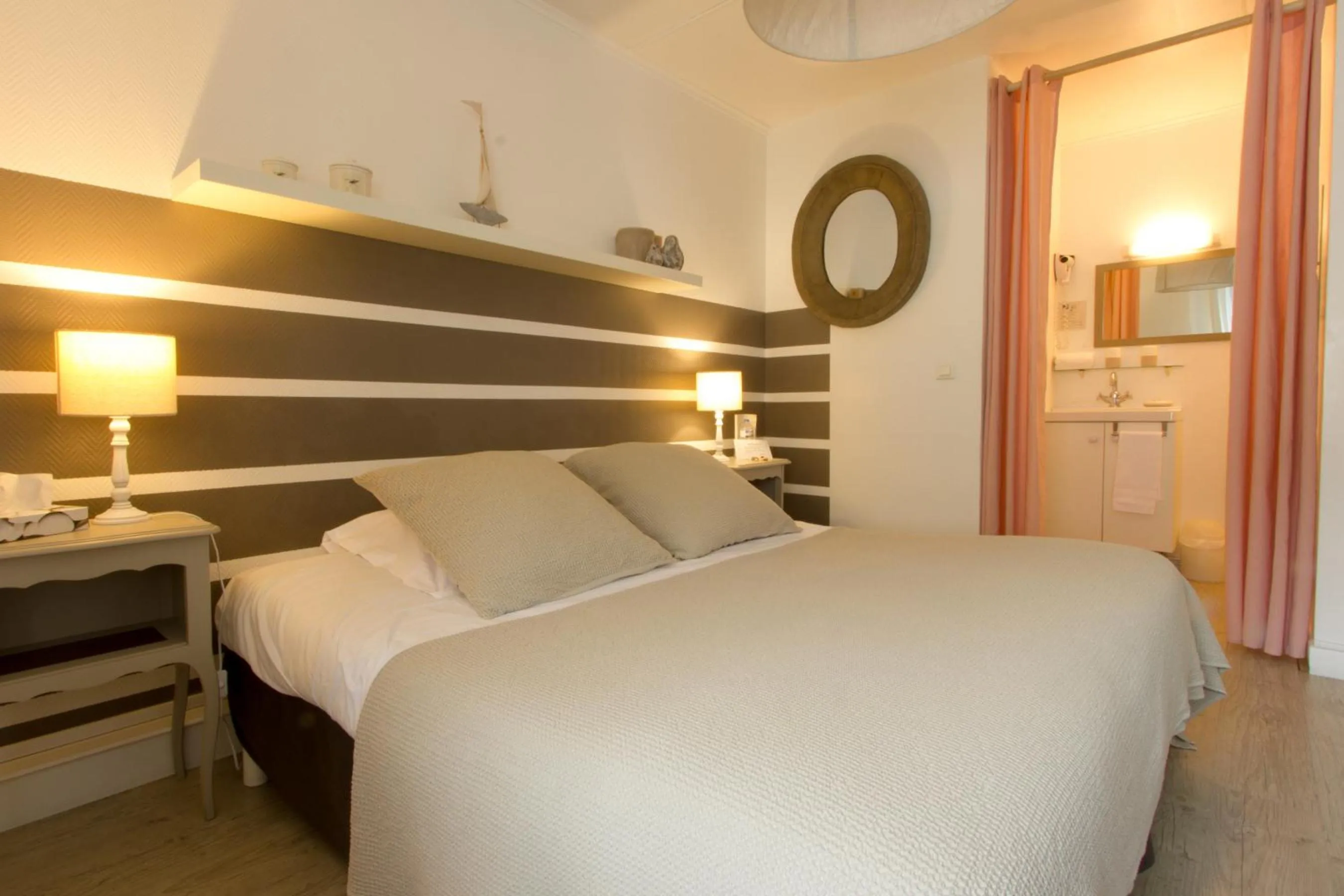 Photo of the whole room in Casa Cosy Le Pouliguen