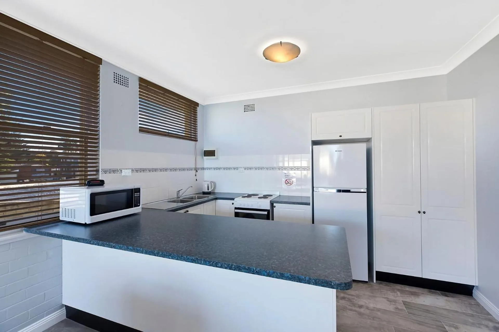 Golden Sands Apartment 10