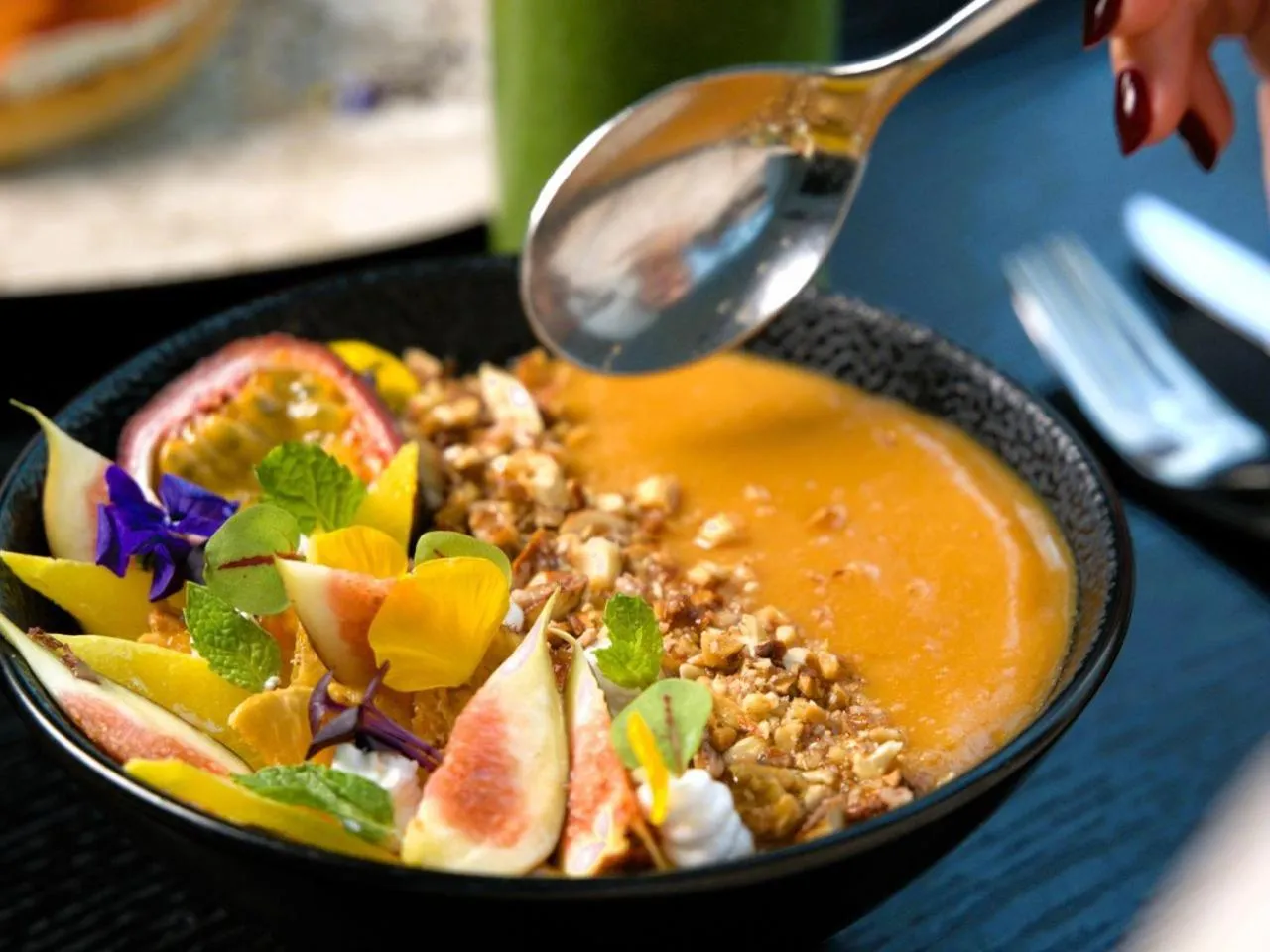 Food and drinks in Zabeel House The Greens by Jumeirah