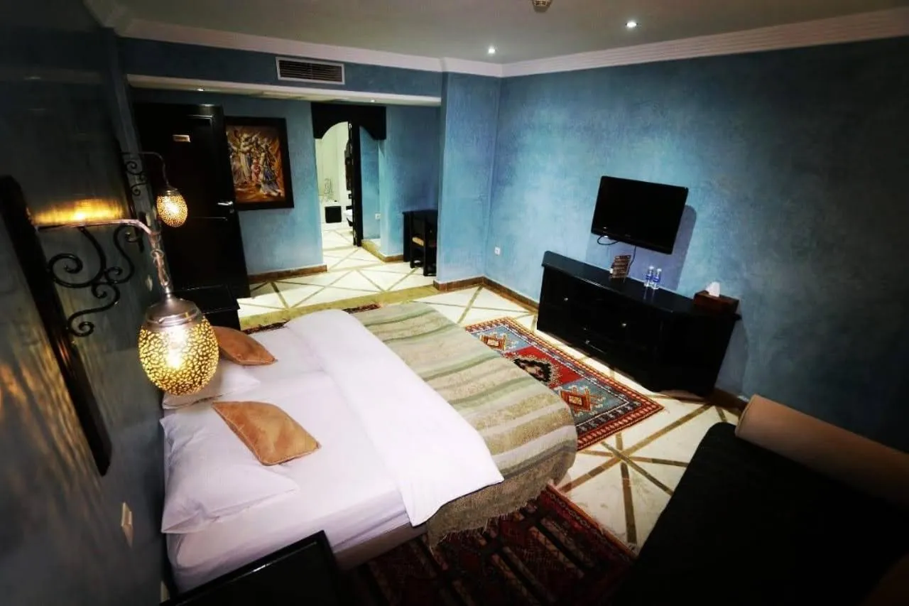 Bed in Riad Dar Haven