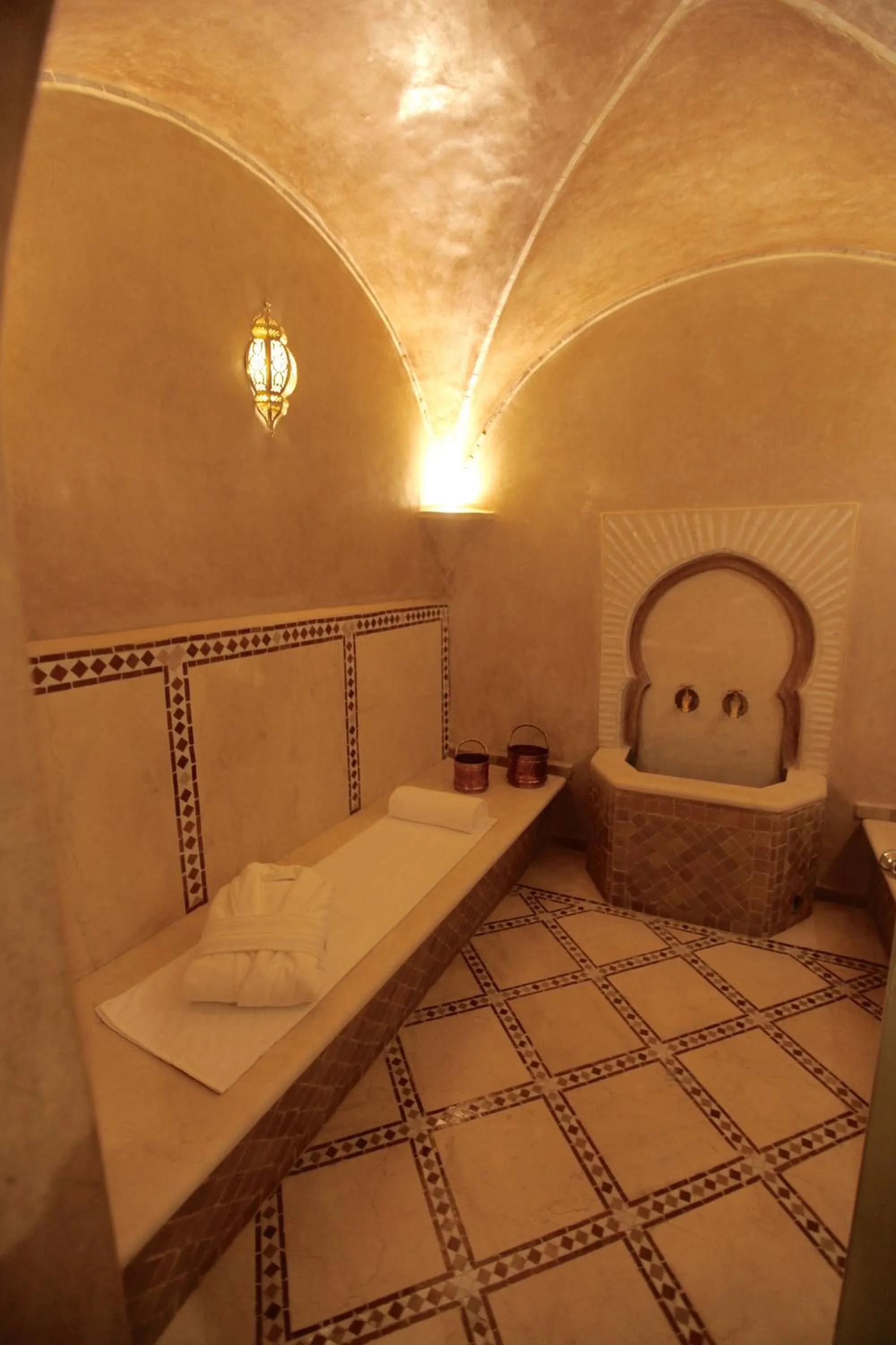 Steam room, Bed in Riad Dar Haven