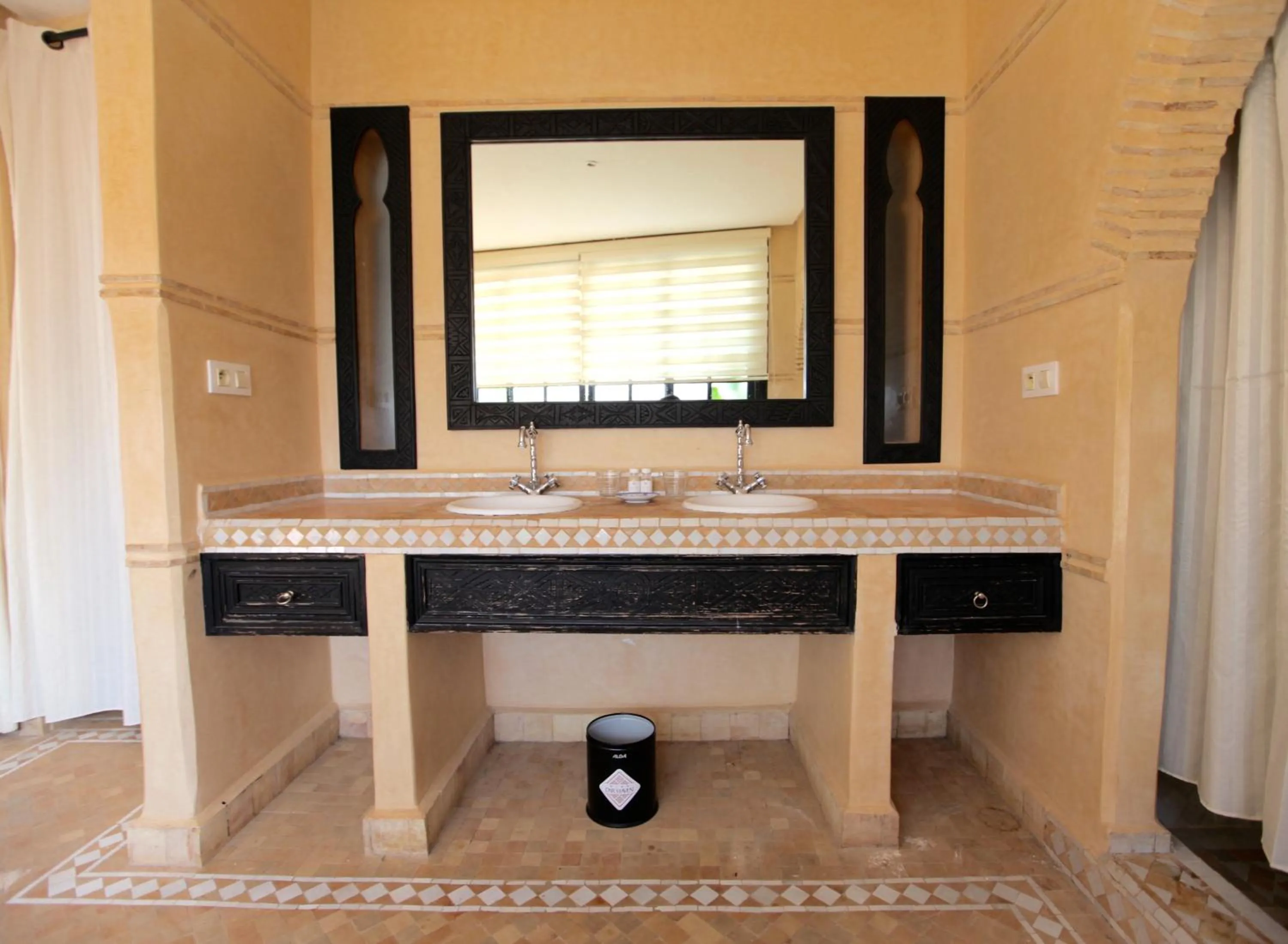 Bathroom in Riad Dar Haven