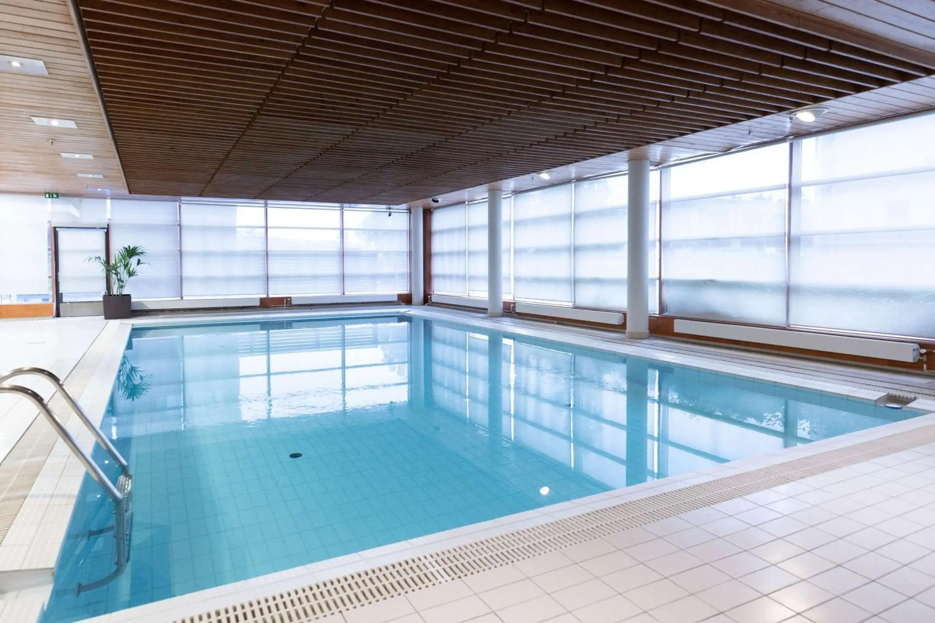 Pool view in Scandic Helsinki Aviacongress Pool view in Scandic Helsinki Aviacongress