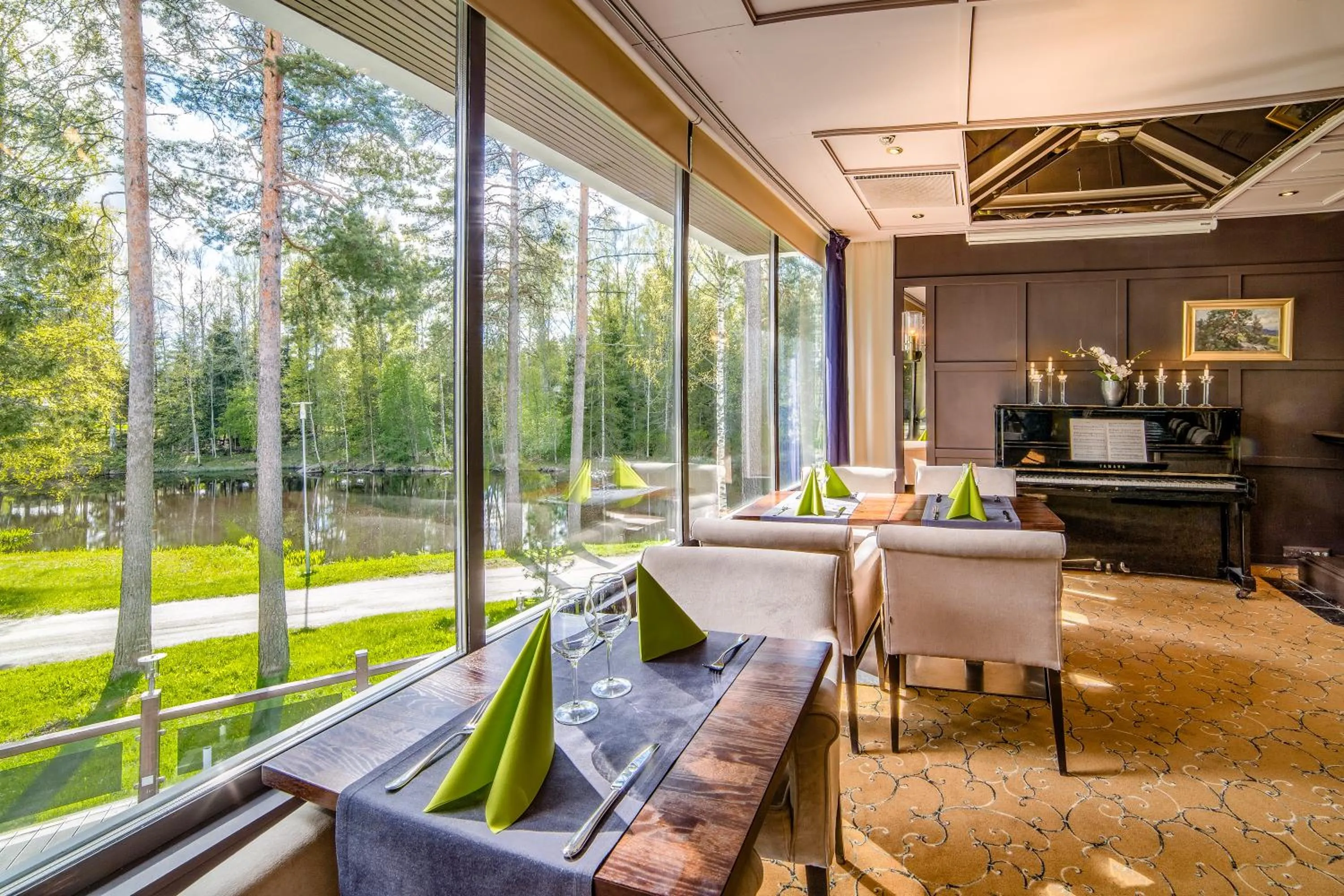 Restaurant/places to eat in Hotel Sorsanpesä