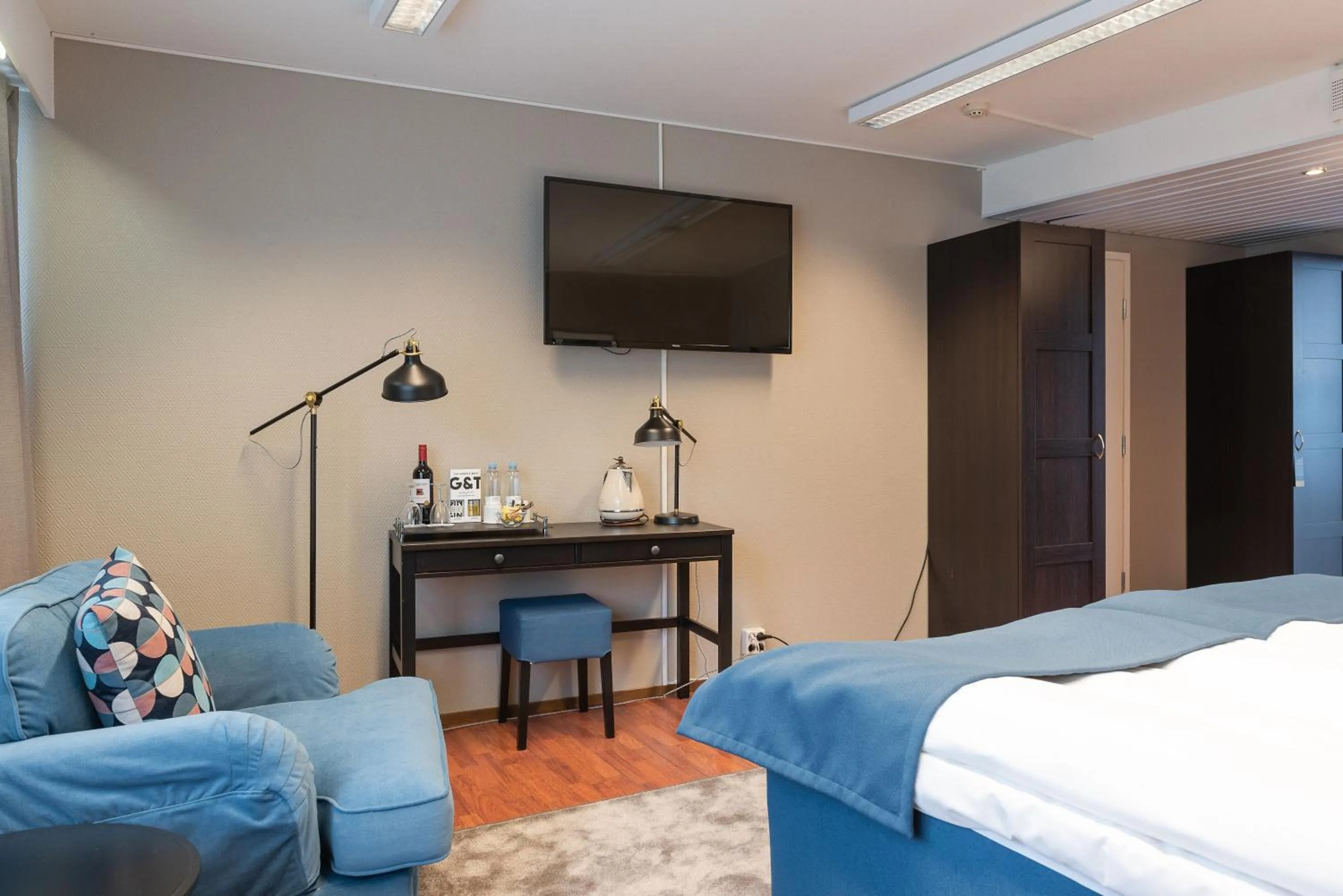 Photo of the whole room, Bed in Hotel Sorsanpesä