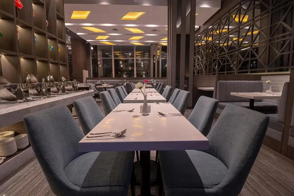 Restaurant/places to eat in Grand Picasso Hotel Restaurant/places to eat in Grand Picasso Hotel