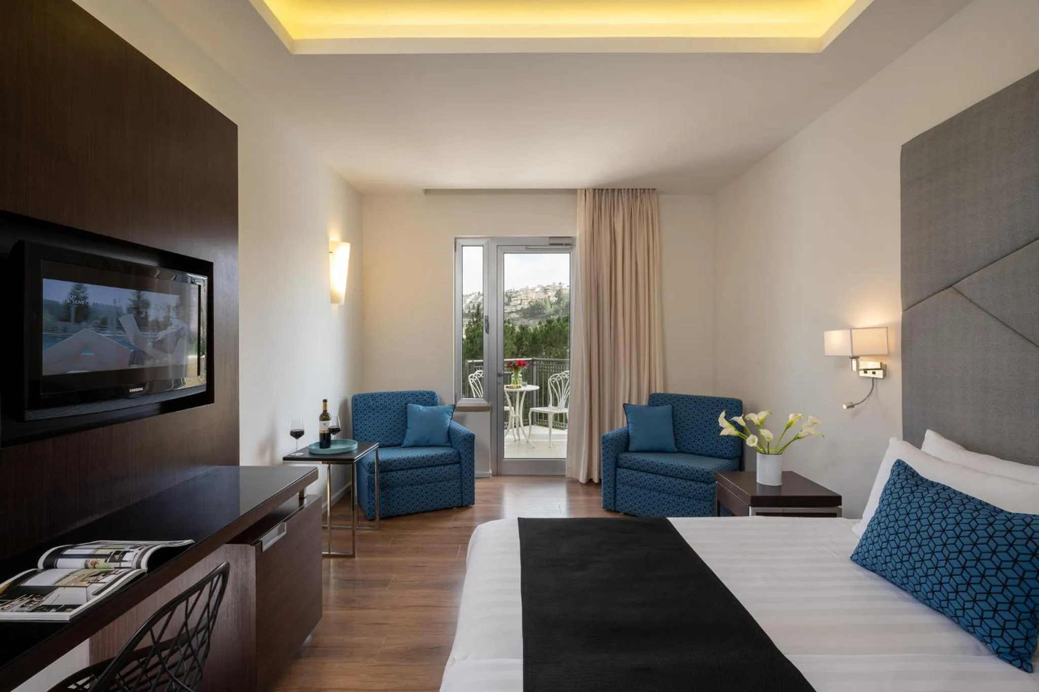 Photo of the whole room in Hotel Yehuda