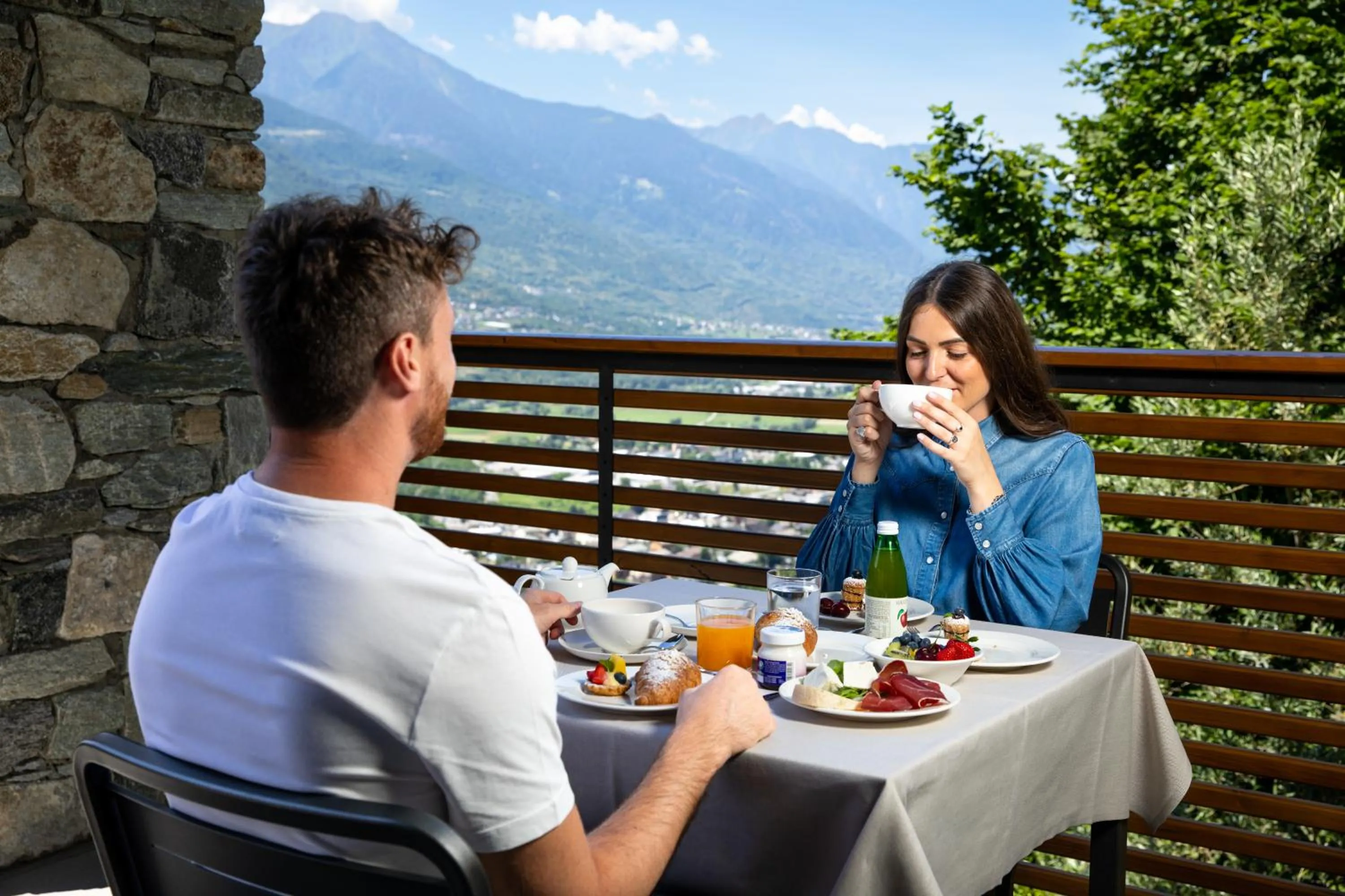 Balcony/Terrace in Wine Hotel Retici Balzi