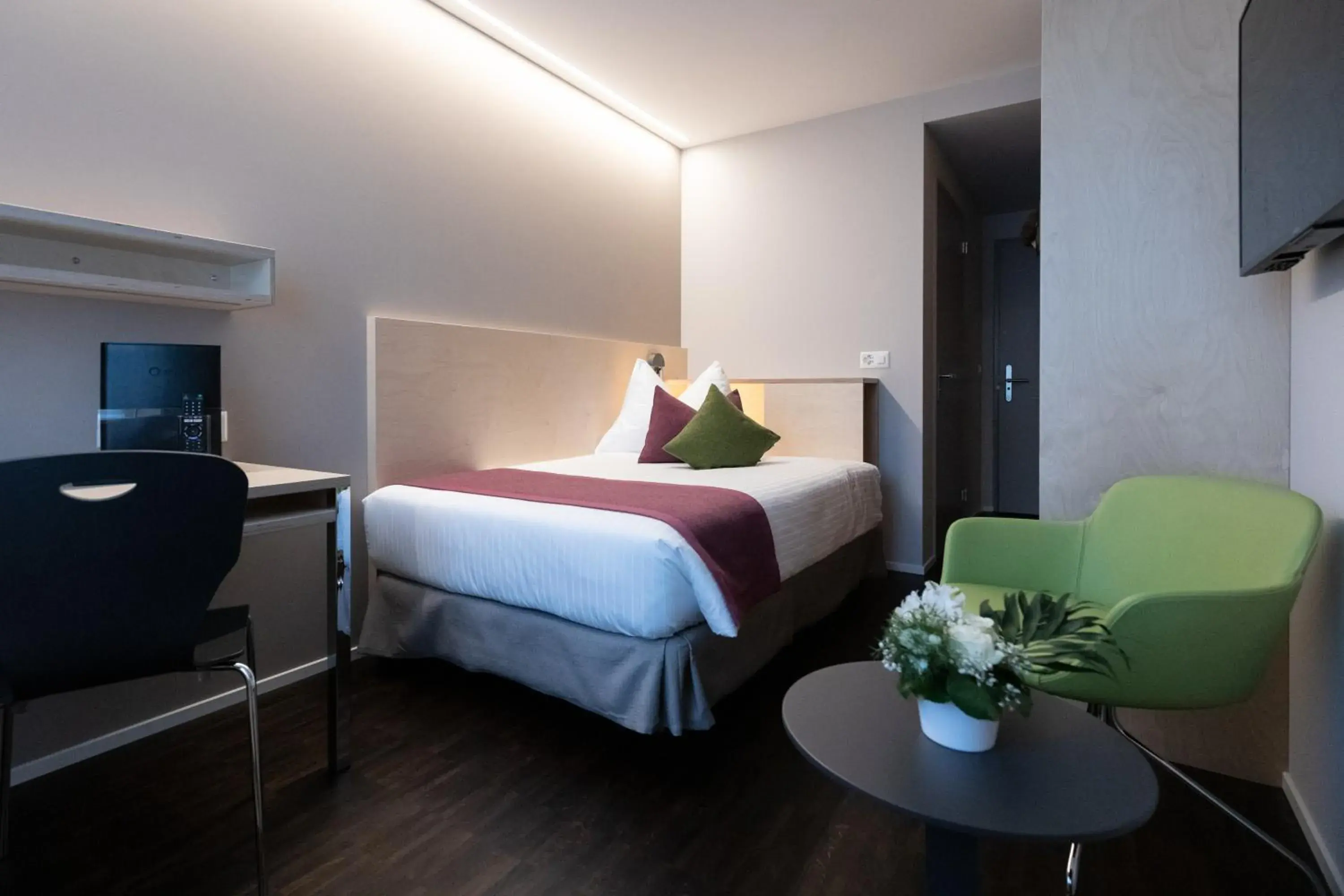 TV and multimedia, Bed in Hotel Spirgarten TV and multimedia, Bed in Hotel Spirgarten