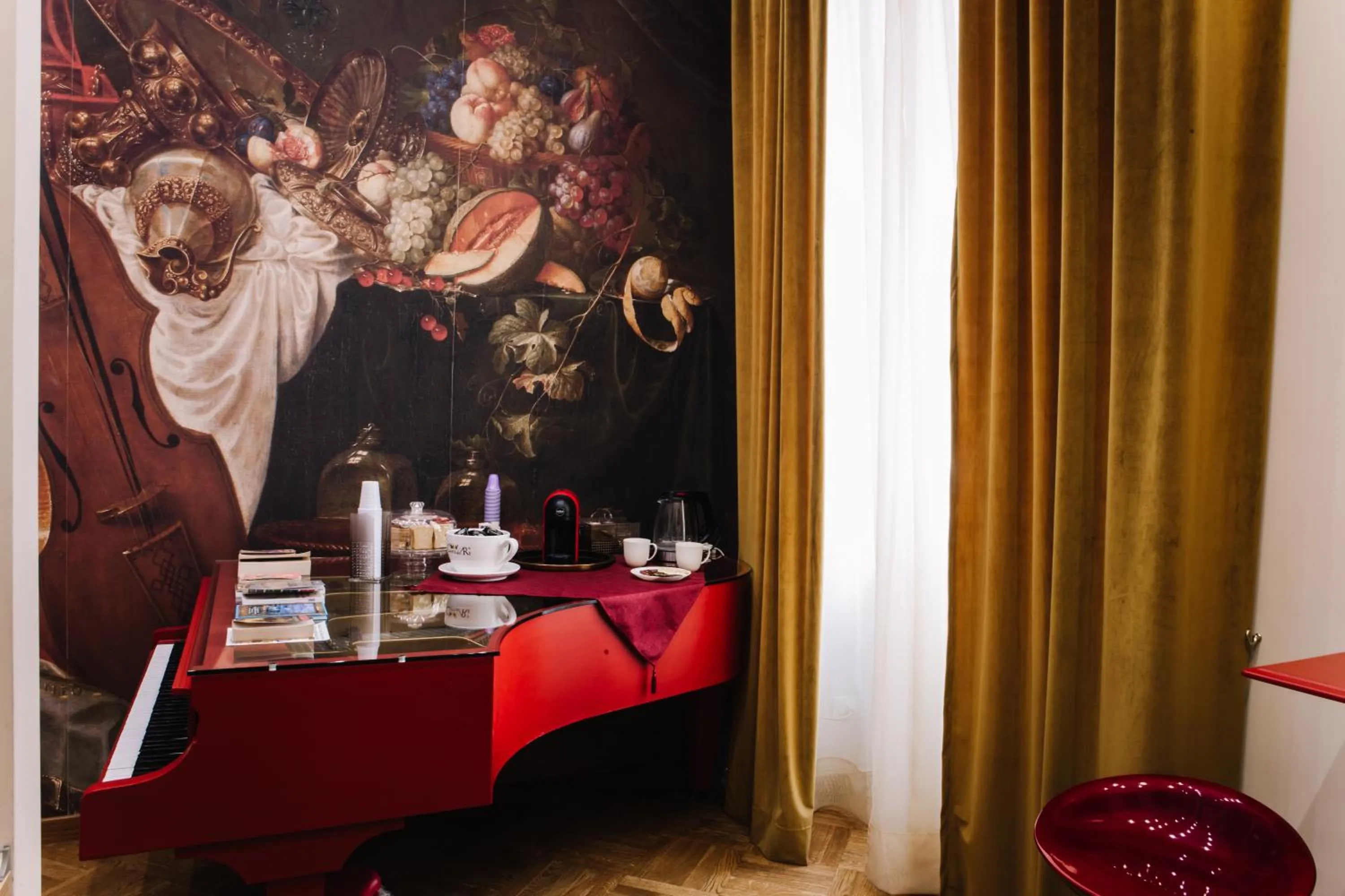 Communal lounge/ TV room in Spaccanapoli B&B City Soul