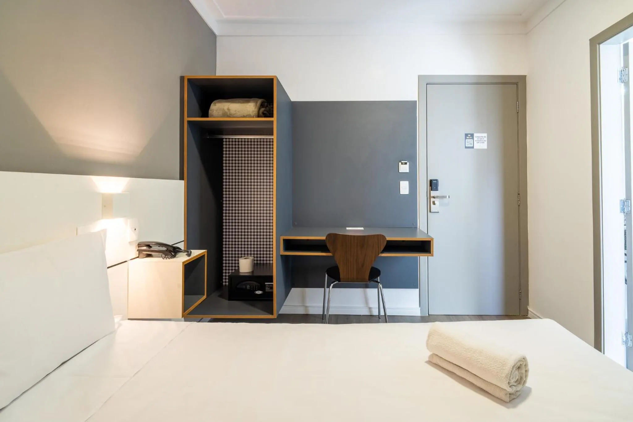 Bed in Uniclass Hotel Lapa