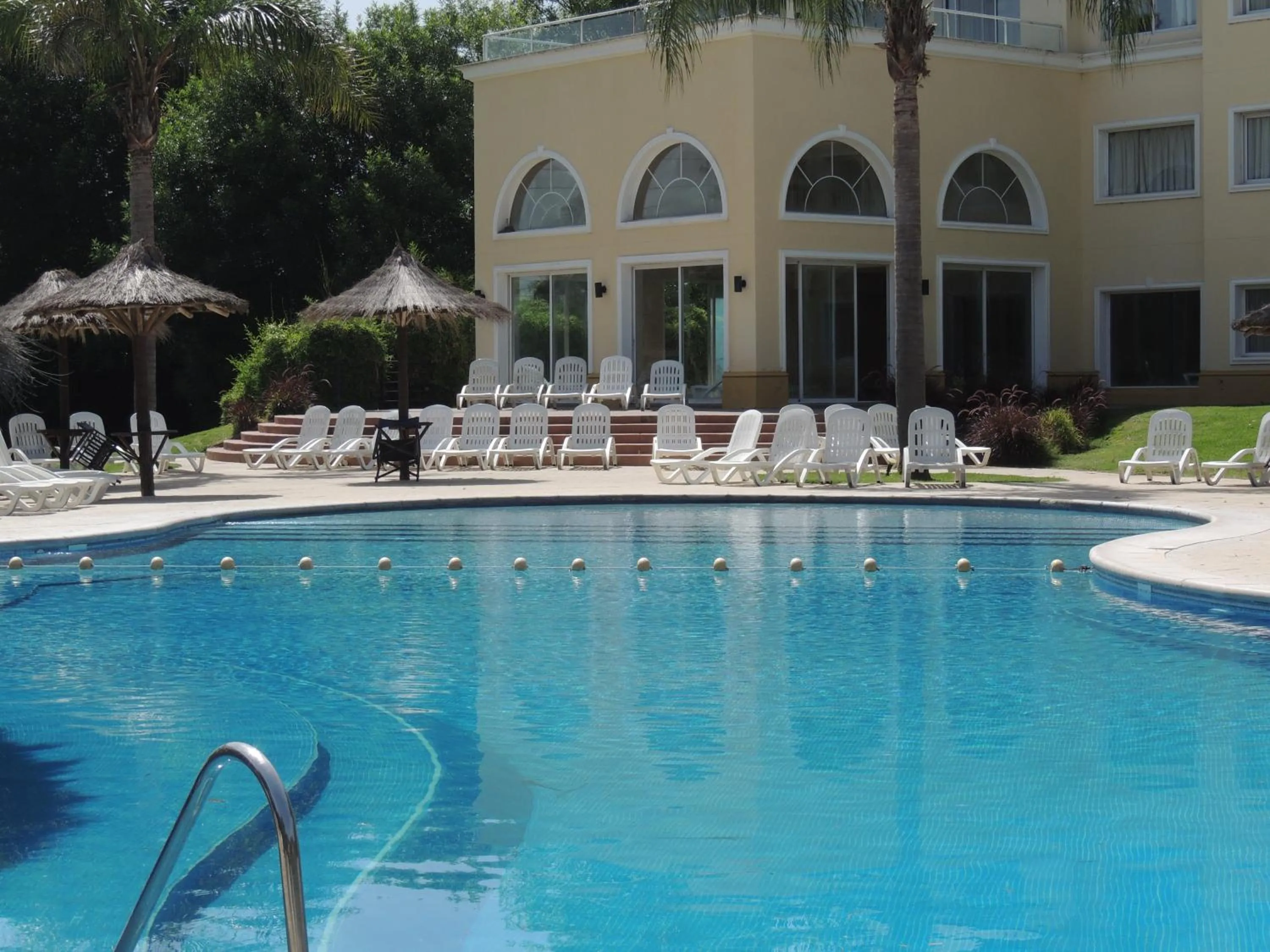 Swimming pool in Howard Johnson Pilar Resort Spa & Convention Center