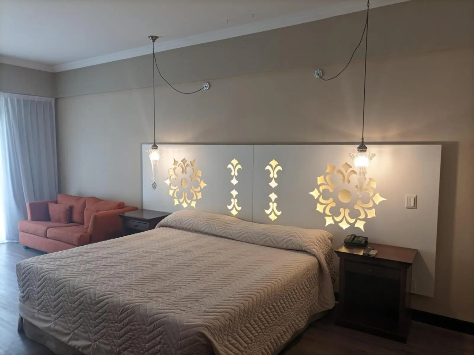 Bed in Howard Johnson Pilar Resort Spa & Convention Center