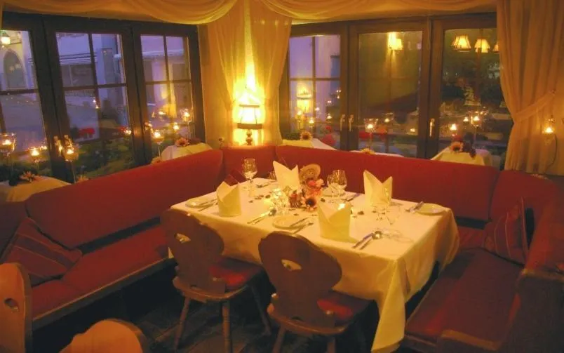 Restaurant/places to eat in Zum treuen Bartel