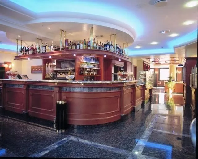 Lounge or bar in Hotel Serenella