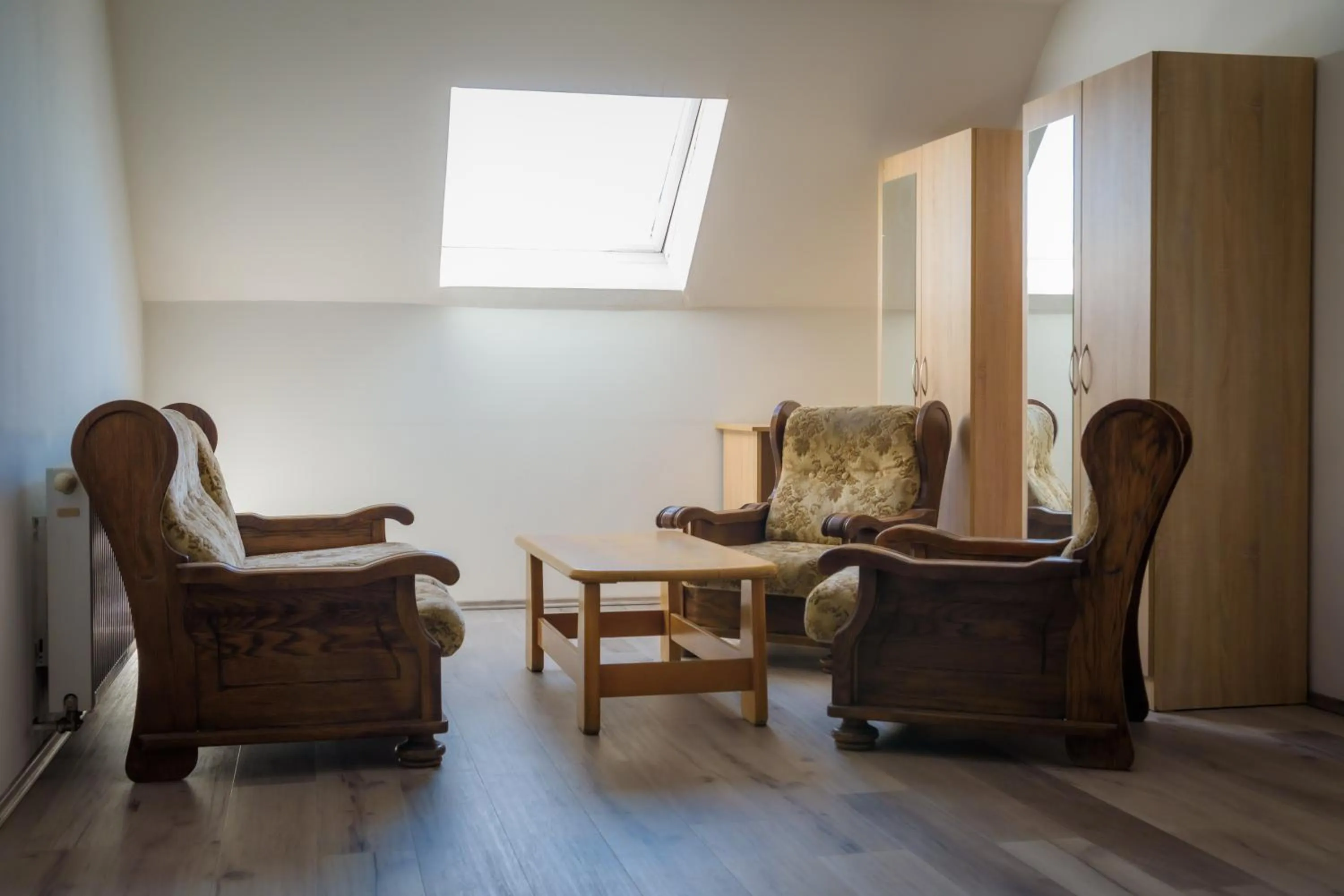 HBH Bajor Sörház Sólyomfészek Panzió