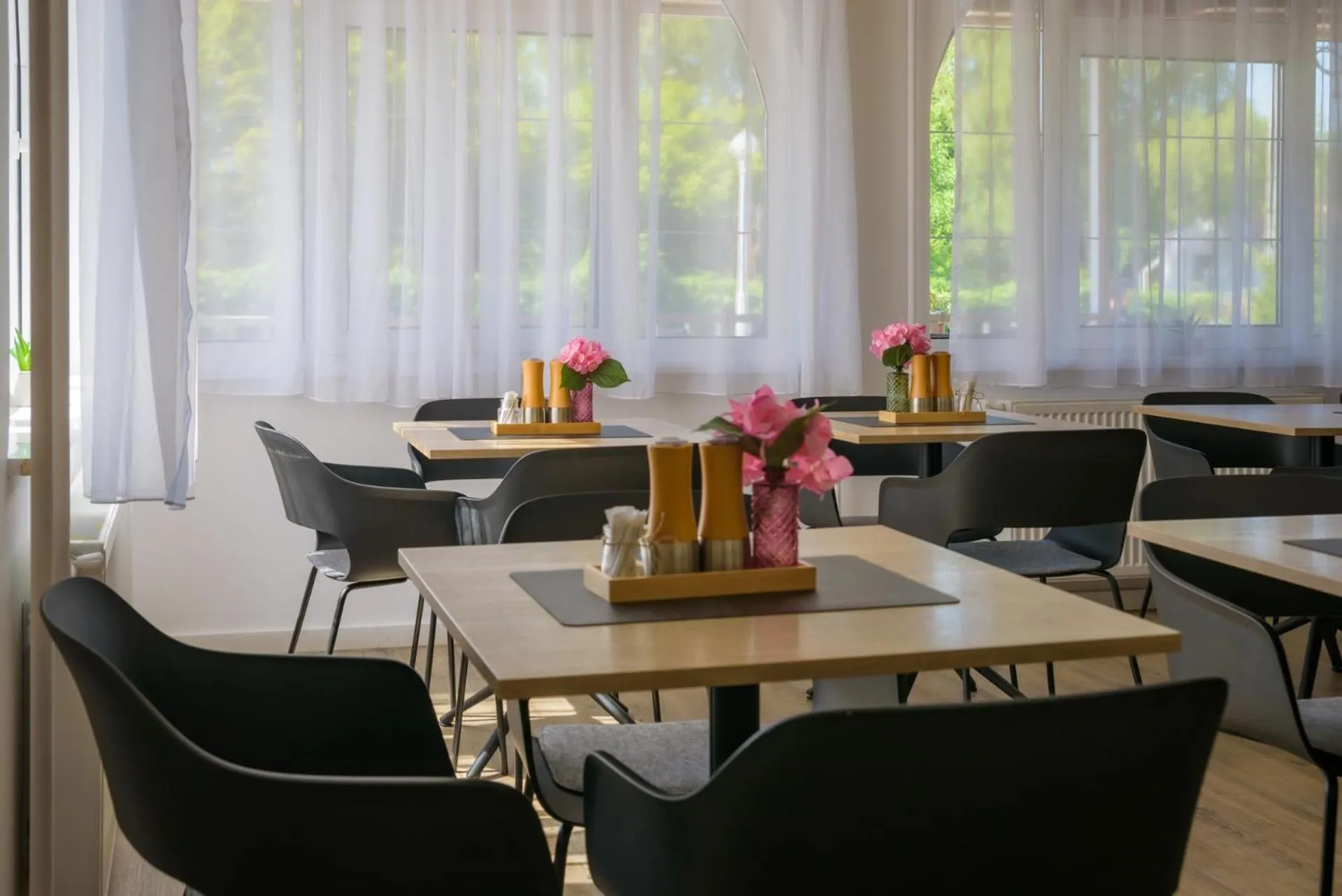 HBH Bajor Sörház Sólyomfészek Panzió