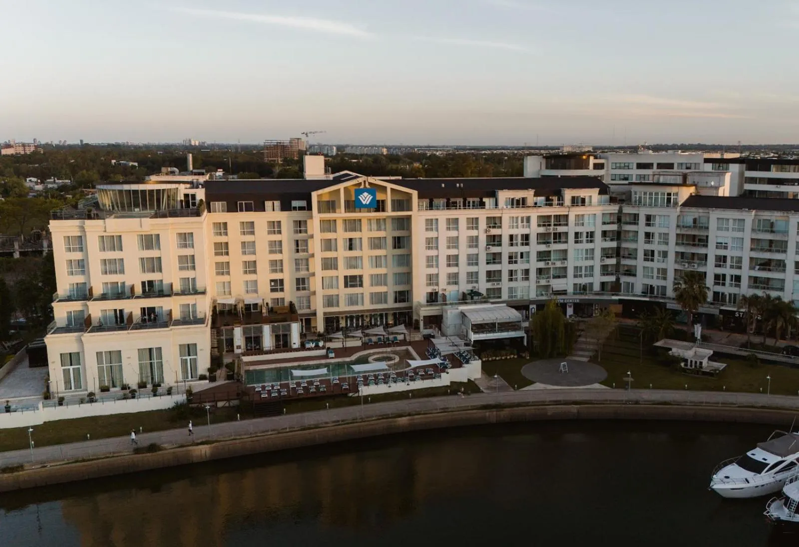 Property building in Wyndham Nordelta Tigre - Buenos Aires