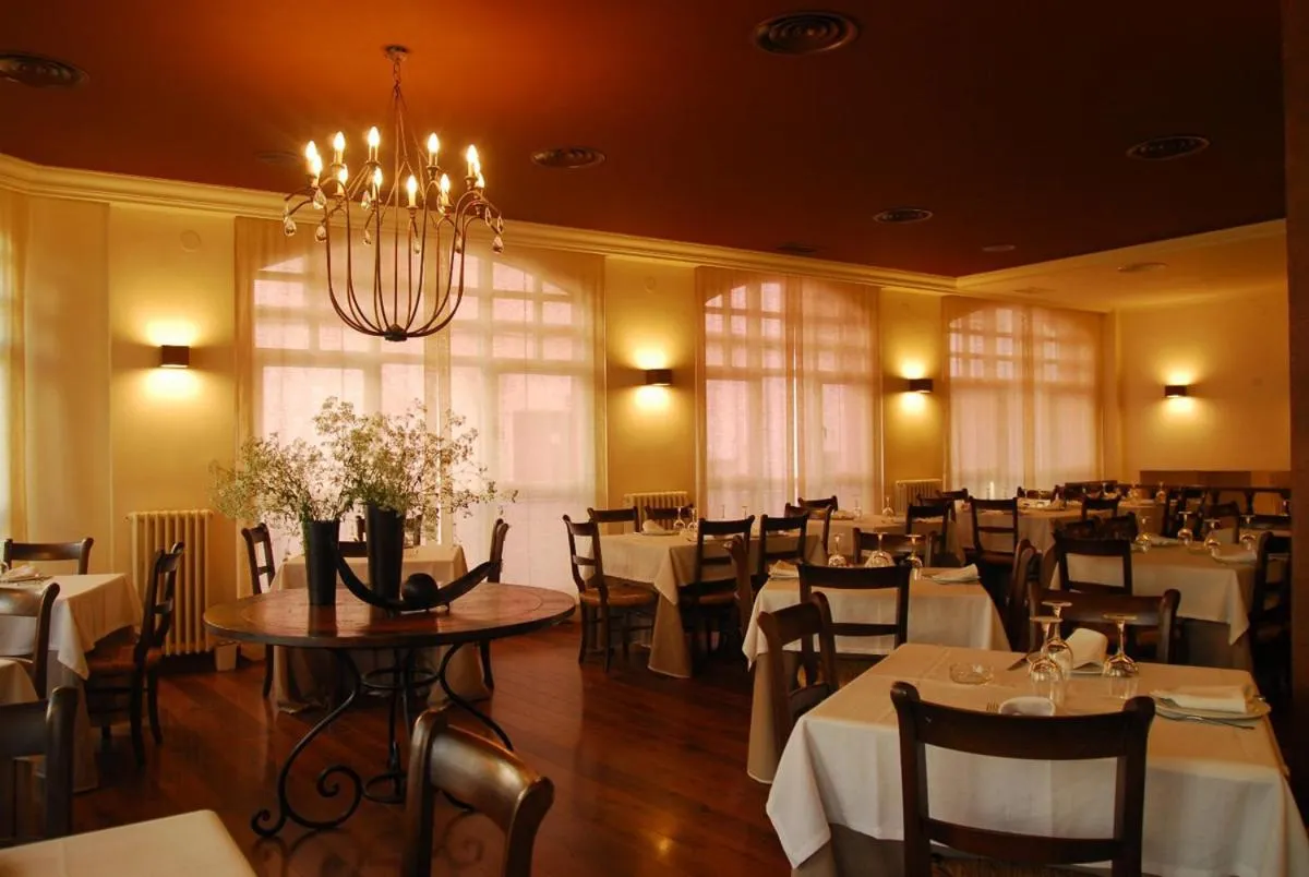 Restaurant/places to eat in Hotel Iguareña