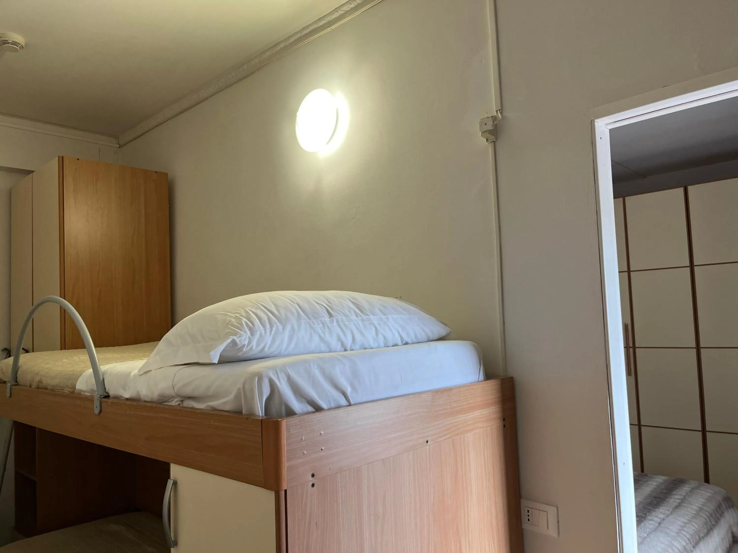 Bed in Hotel Touring