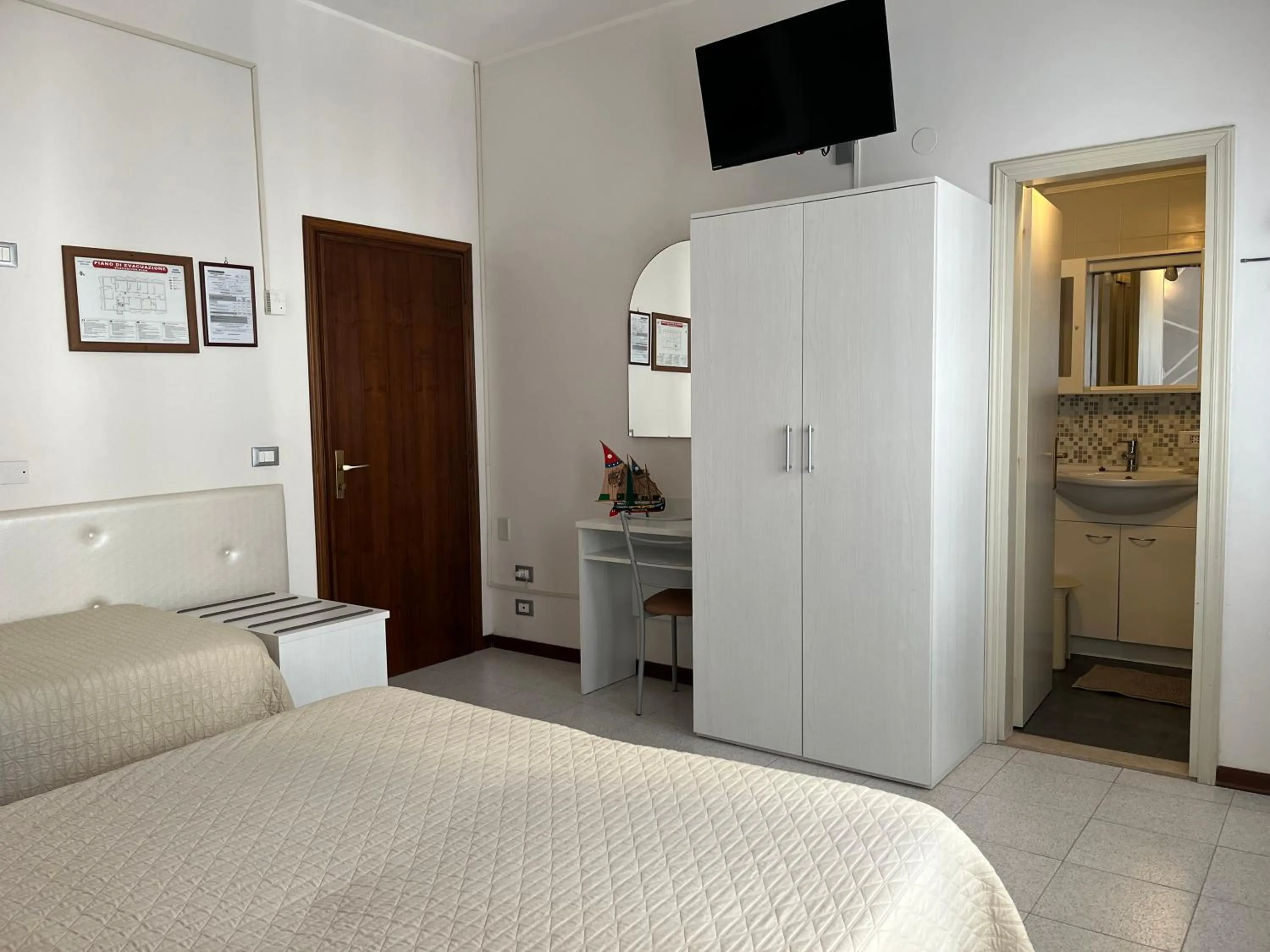 Bed in Hotel Touring