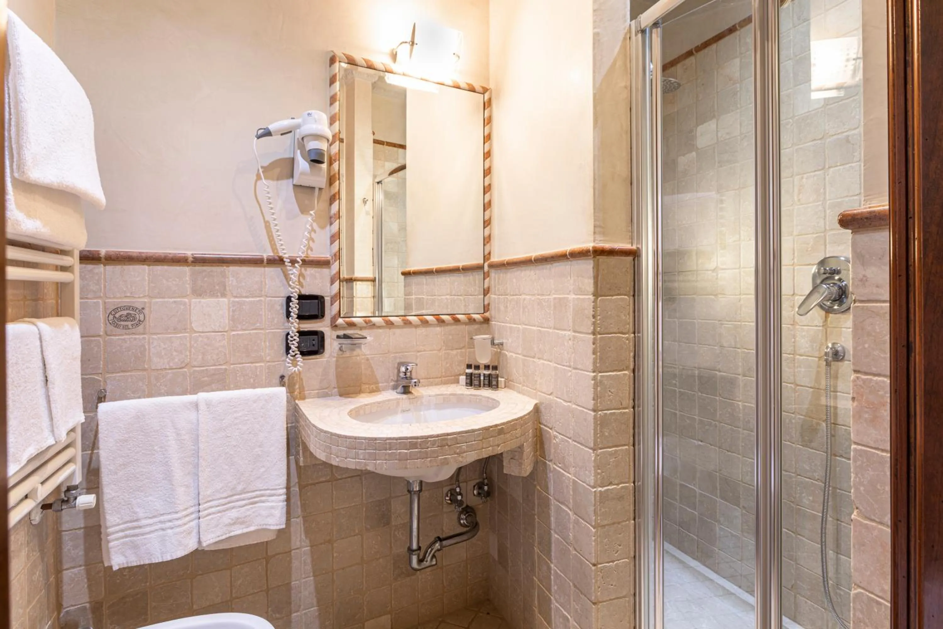 Shower in Palazzina Veneziana