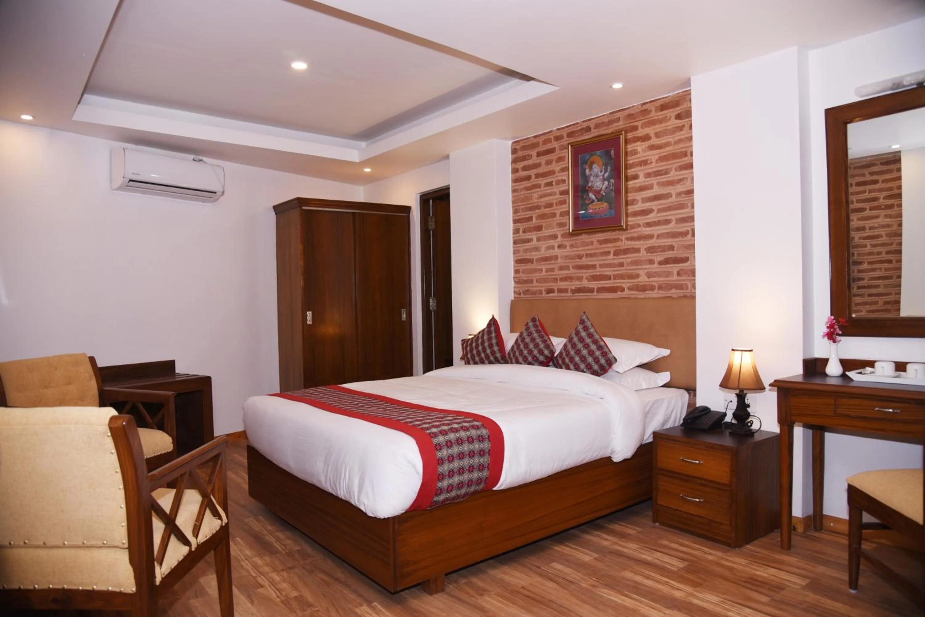 Property building, Bed in Kailash Kuti Inn